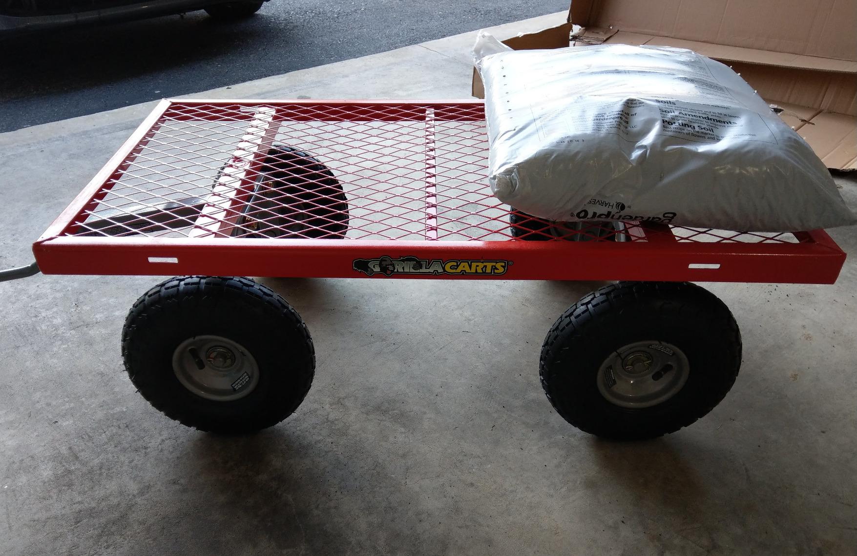 Gorilla Carts Steel Utility Cart, 800 lb Capacity, 4 Cu Ft., Black customer photo 2