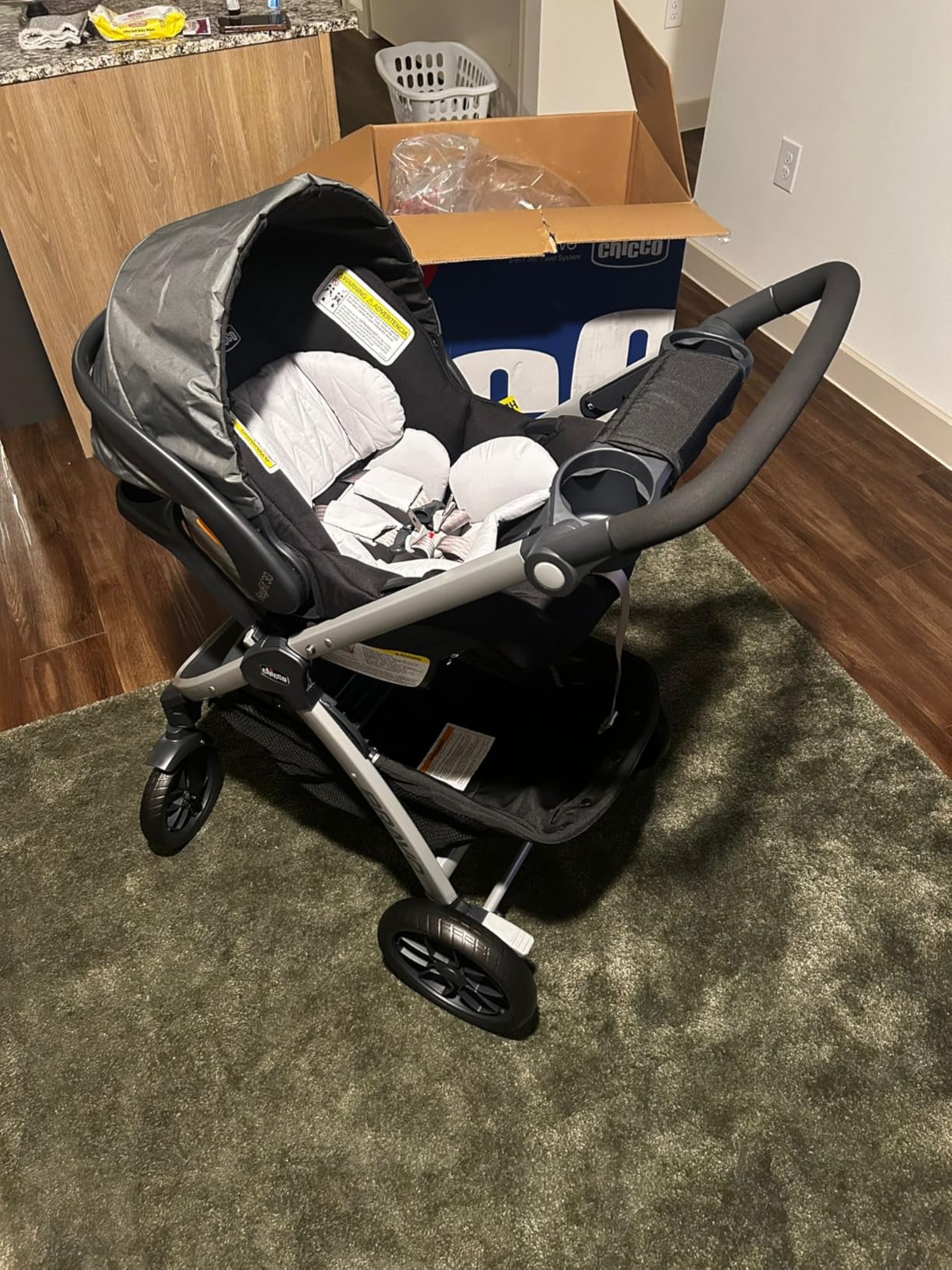 Chicco Bravo 3-in-1 Travel System, Quick-Fold Stroller with Car Seat customer photo 2