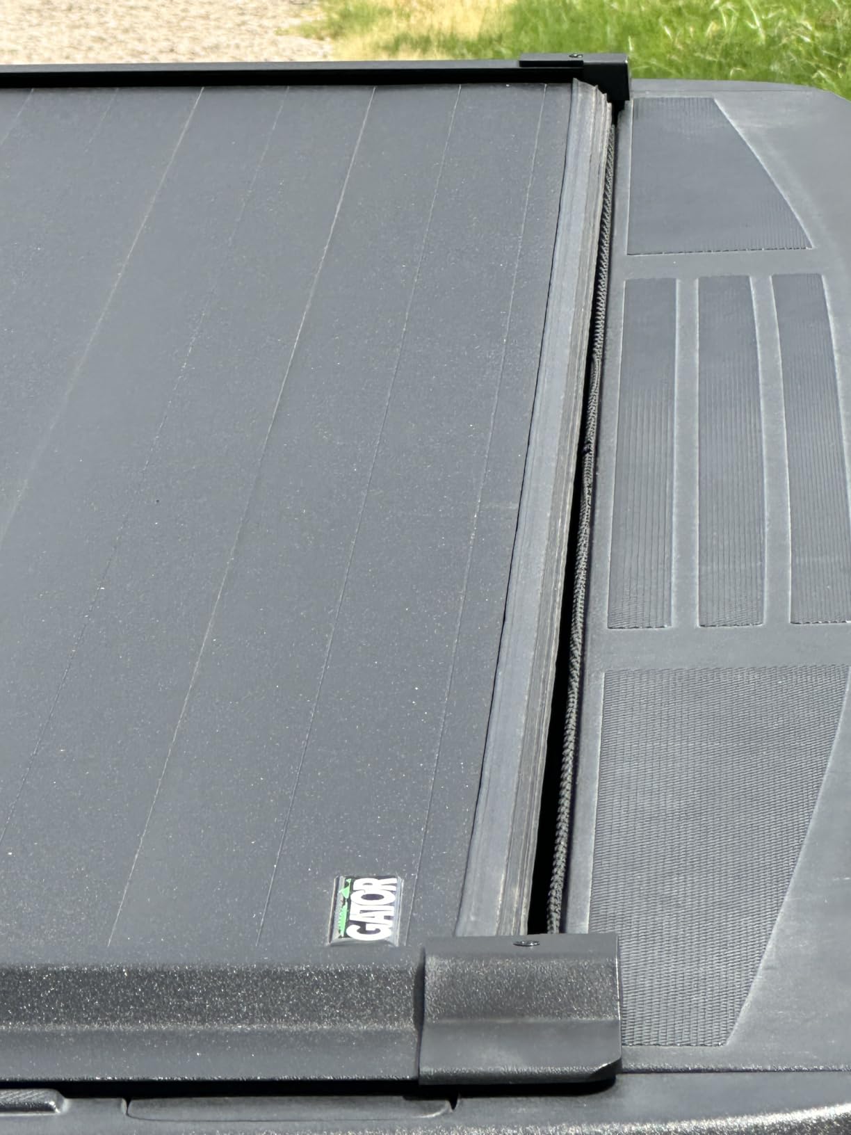Gator Recoil Retractable Truck Bed Tonneau Cover | G30378 | Fits 2021 - 2026 Ford F-150 (Incl. Raptor/Lightning) 5' 7