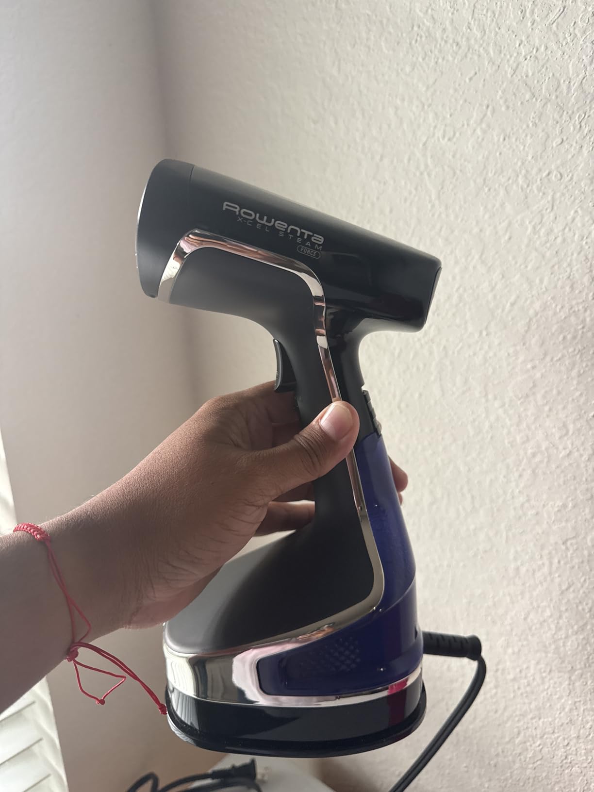 Rowenta XCEL Steam Force Handheld Steamer 25-Sec Heat-Up, 1875W, DR2020 | 10-min continuous steam, 190 ml removable tank customer photo 2
