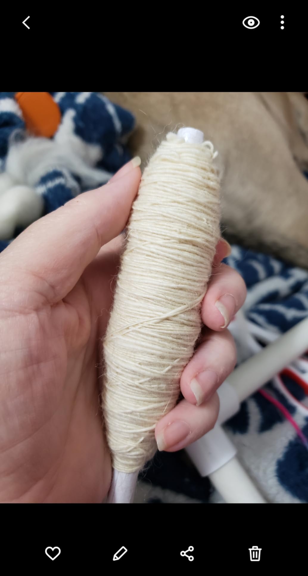 Corriedale 1lb Wool Bulk Roving, Best Wool for Spinning, Arm Knitting, Felting, Chunky Yarn Blankets and Tapestry. Core Soft un-Dyed. (Ecru, 1 lb) customer photo 1