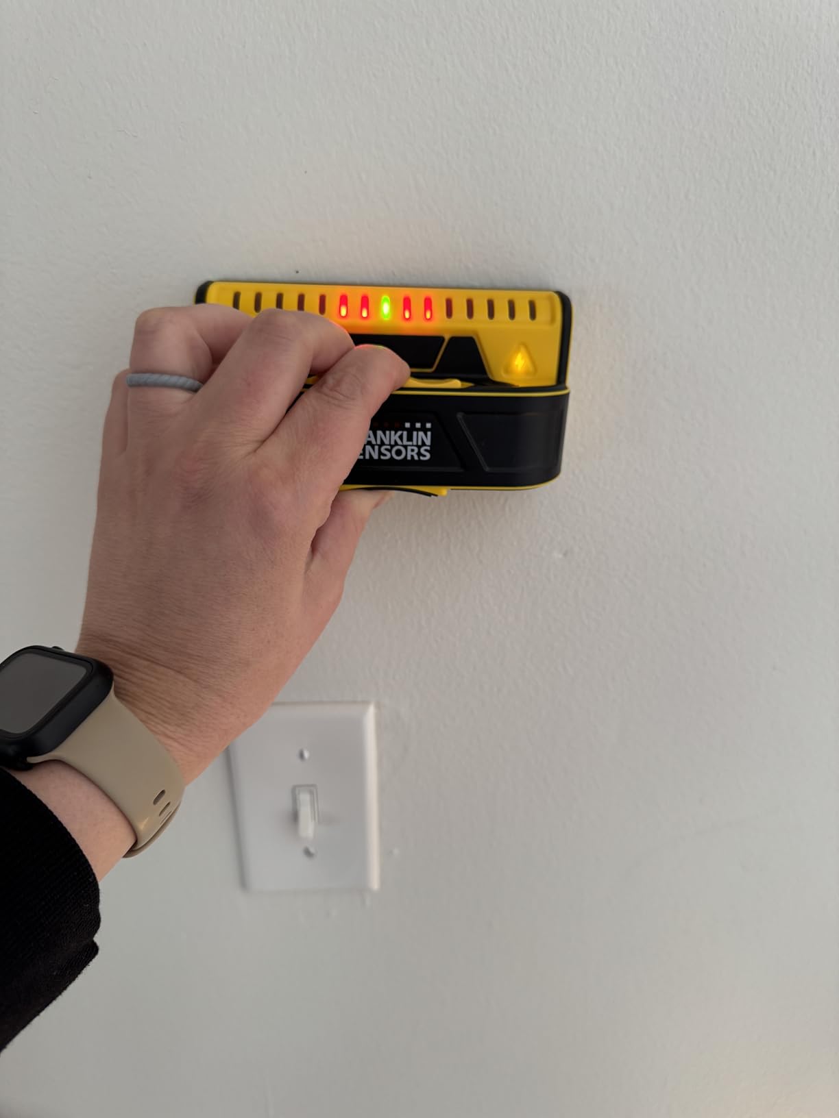 Franklin Sensors ProSensor M150/X990 Stud Finder with Live Wire Detection | 9-Sensor Wall Scanner, Wood and Metal Stud Detector, Made in the USA customer photo 1
