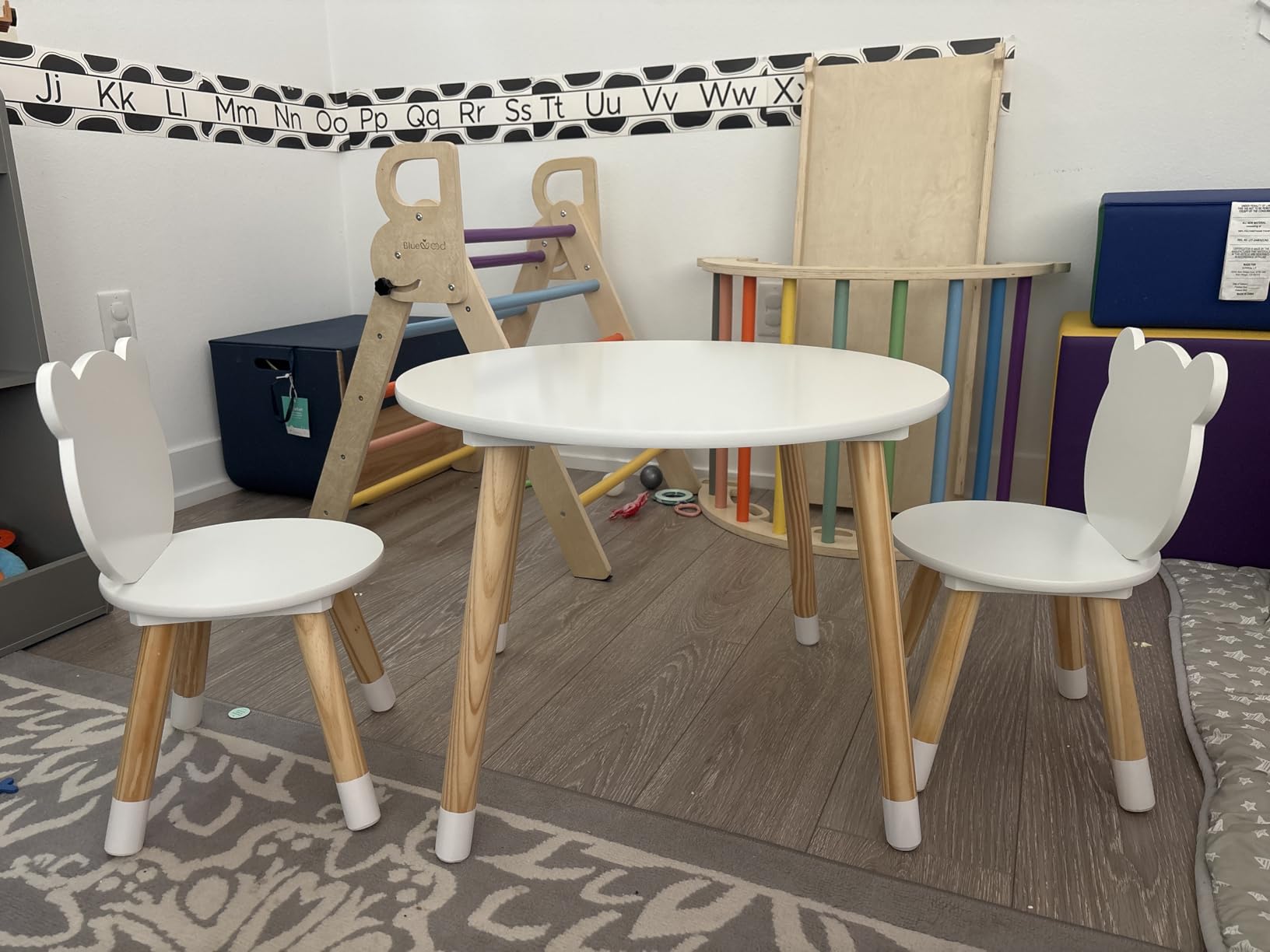 UTEX Kids Wood Table and Chair Set, Kids Play Table with 2 Chairs,3 Pieces Wood Round Table for Toddlers, Girls, Boys,White customer photo 2