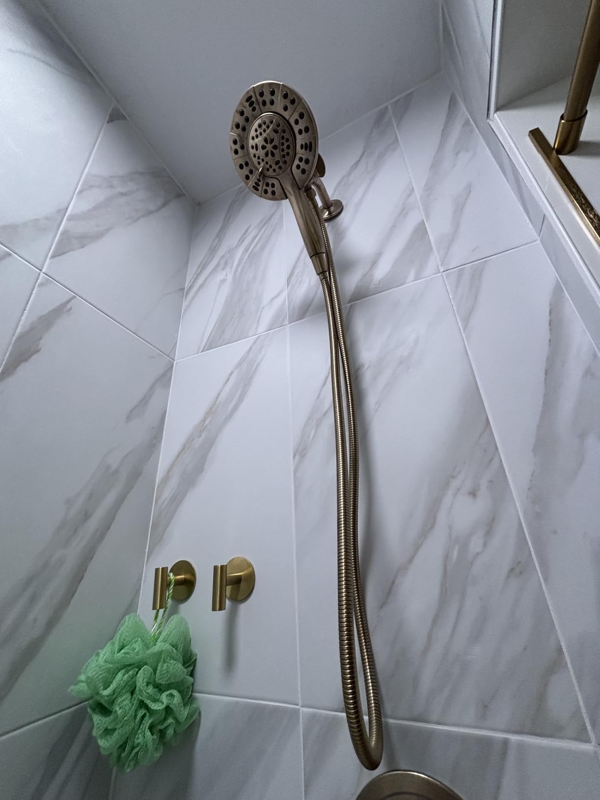 Delta Arvo 14 Series Matte Black Shower Faucet Set with In2ition 2-in-1 Dual Shower Head with HandHeld Spray Combo, Valve Trim Kit, Matte Black 142840-BL-I (Valve Included) customer photo 2