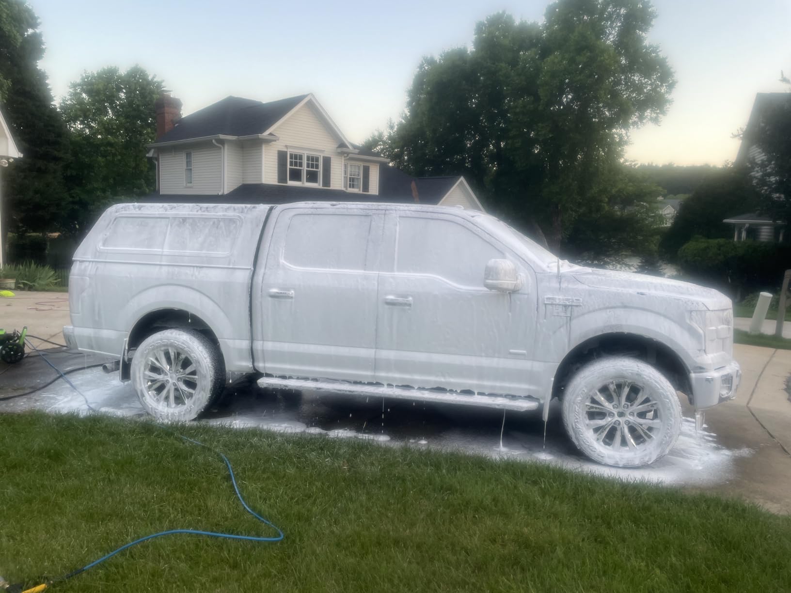 Chemical Guys, Big Mouth Max Foam Cannon for Pressure Washers, 34 oz Bottle | Thick clinging shaving-cream foam, wide-mouth fill, adjustable nozzle and stainless fittings for cars and home customer photo 2
