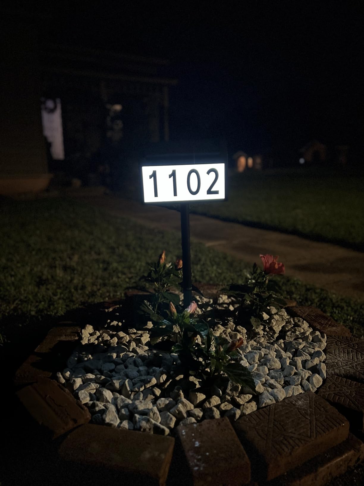 MAXvolador Solar Address Sign Lighted House Numbers for Yard, 3-light Modes | Waterproof, Solar Powered LED Illuminated Address Plaque with Stakes, Outdoor Address Number for Outside Driveway Home customer photo 1