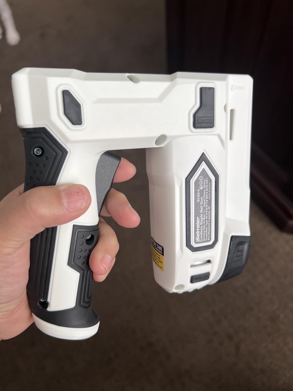 Bielmeier Electric Staple Gun, 4V Cordless Battery Powered Staple Gun, 2-in-1 Electric Stapler & Brad Nailer with 1200 T50 Staples, 400 Nails, USB-C Charger for Upholstery, Wood & DIY customer photo 1