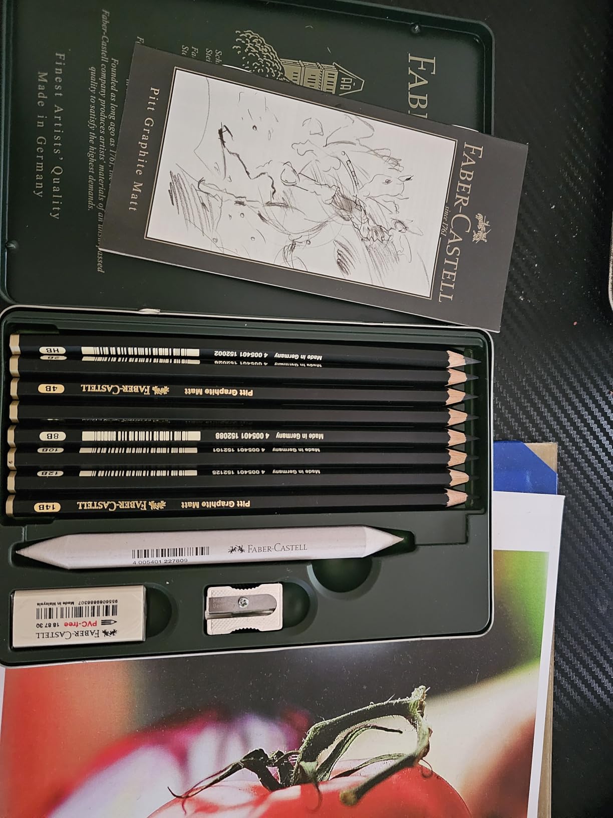 Faber-Castell Pitt Graphite Matte Pencil Set, Metal Tin of 8 Graphite Pencils and Sketching Accessories (HB, 2B, 4B, 6B, 8B, 10B, 12B, 14B) customer photo 2