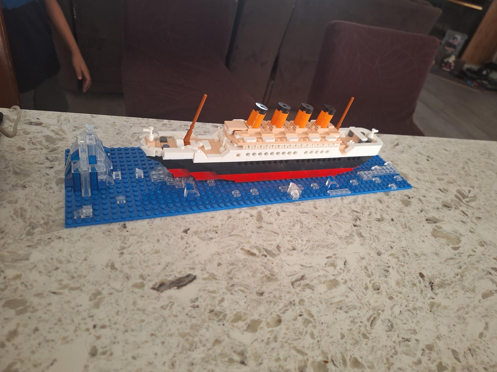 OneNext RMS Titanic Model Large Building Block Set 548pcs 100% Compatible DIY Educational Toys 3D Puzzle Gift for Adults and Kids customer photo 2