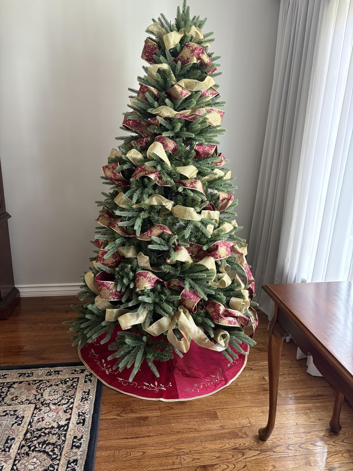 Christmas Tree Skirt, 48 inches Red Luxury Velvet Plush Fur Skirts with Gold Embroidered Holly Leaf for Rustic Xmas Tree Holiday Decorations customer photo 2