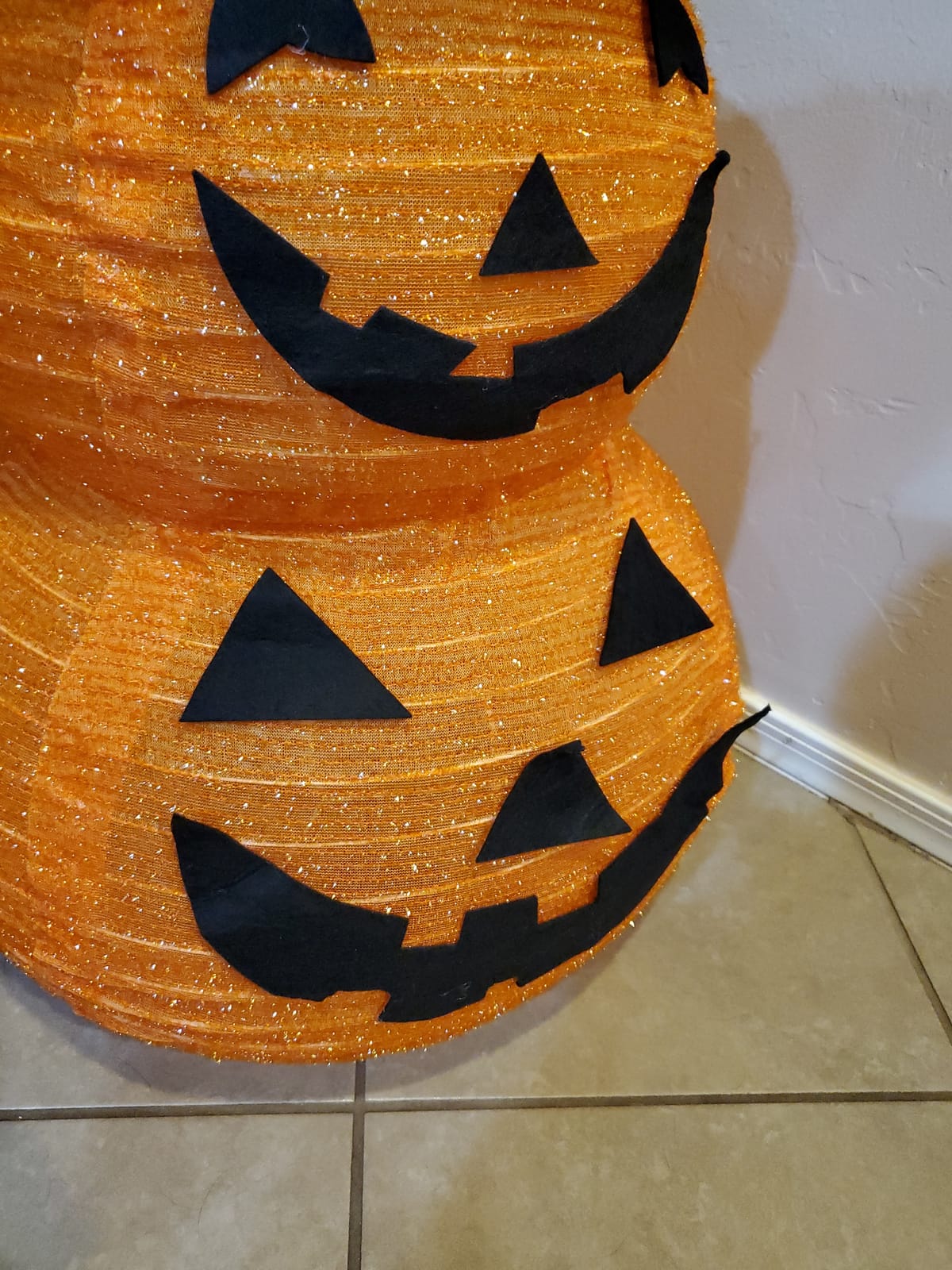 3FT Halloween Collapsible Pumpkin Decorations, Pre-Lit Light Up 50 LED Pumpkin with Star Hat 8 Lighted Mode, Pop Up Jack-o-Lantern with Metal Stand for Indoor Outdoor Yard Holiday Decor customer photo 2