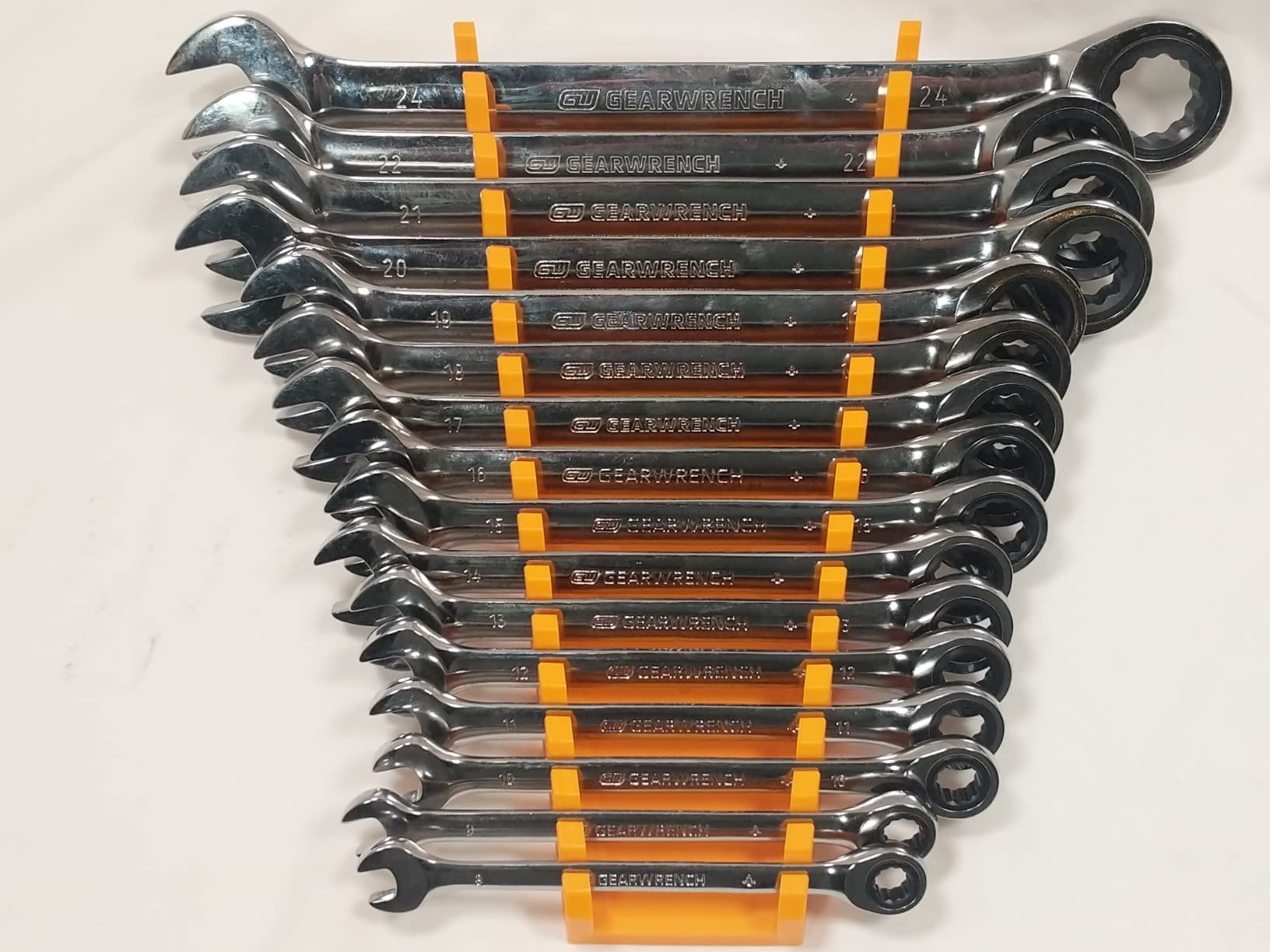 GEARWRENCH 30 Piece 12 Pt SAE/mm Ratcheting Combination Wrench Set | 86702 customer photo 1