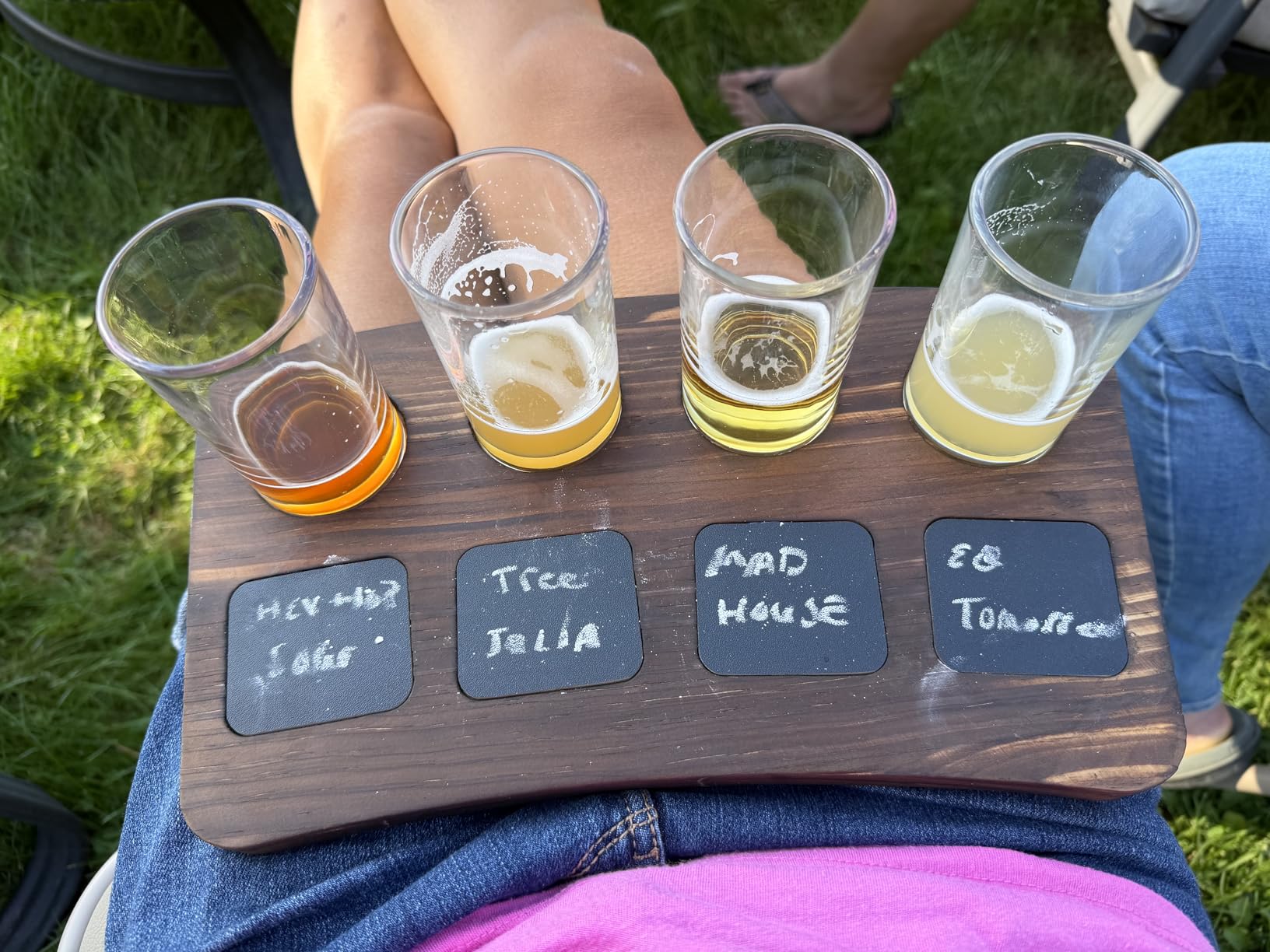 Houseables Beer Flight Boards with Glasses, Drink Flight Boards, Beer Tasting Glasses, Set of 2 Trays, 8 Cups customer photo 1