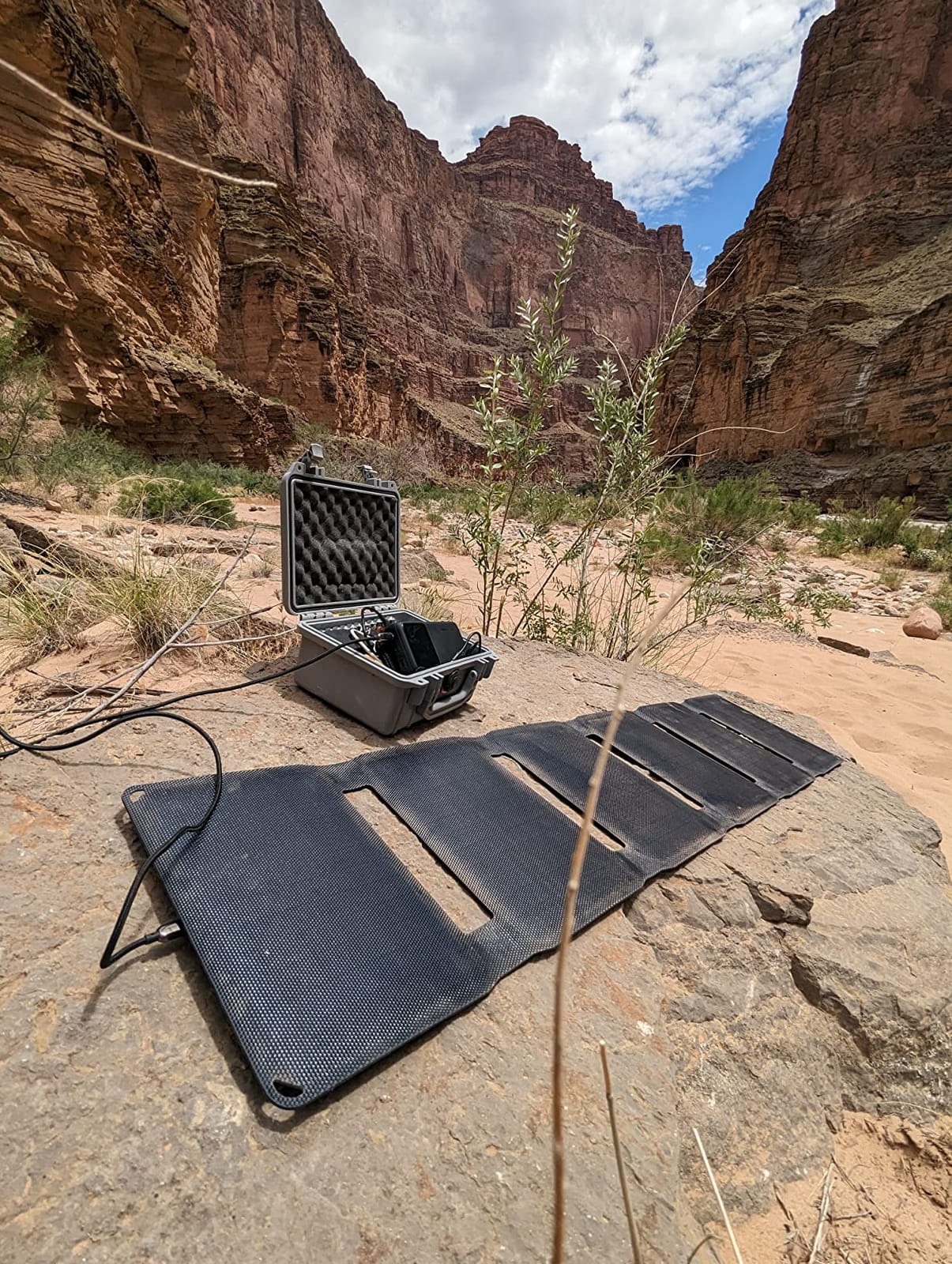 FlexSolar 40W Foldable Solar Panel Charger with USB-C and USB-A Outputs for Phones, Power Banks, Tablets - Waterproof for Camping, Hiking, Backpacking customer photo 1