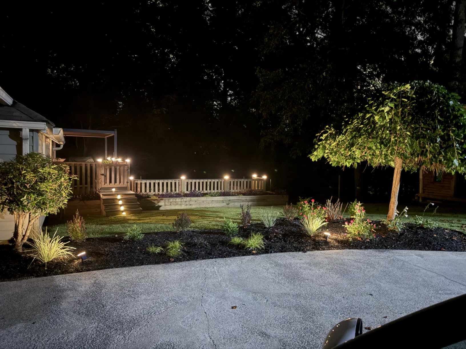 WELALO Solar Spot Lights Outdoor, IP68 Waterproof, Cool White, 65 LEDs | 3 Lighting Modes, 6 Pack Solar Spotlights for Outside Yard Garden Pathway Landscape Walkway Driveway Garage House Lawn customer photo 1