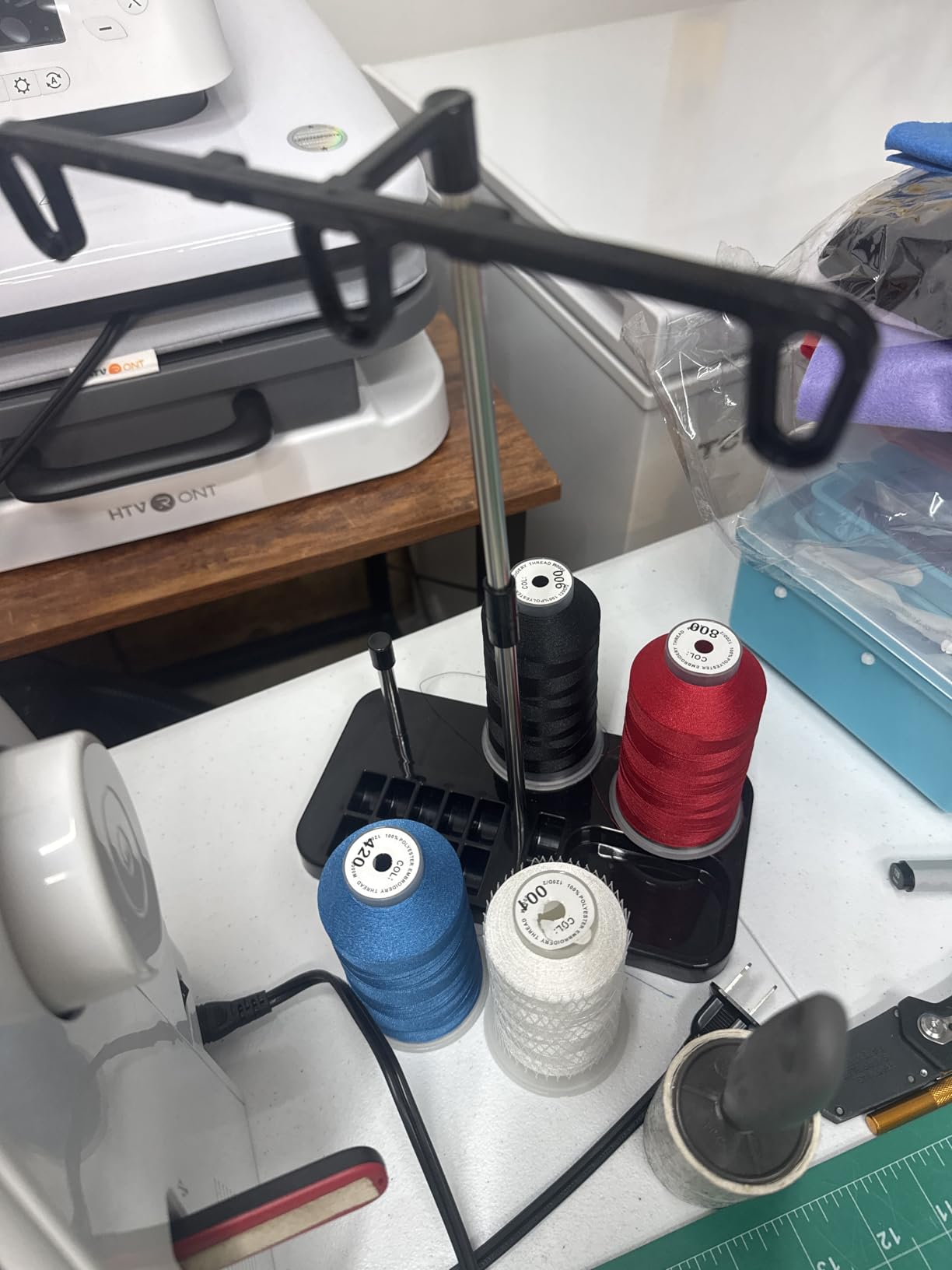 New brothread Light Weight Thread Stand - Black | 3 Spools Holder, Domestic Embroidery and Sewing Machines customer photo 2