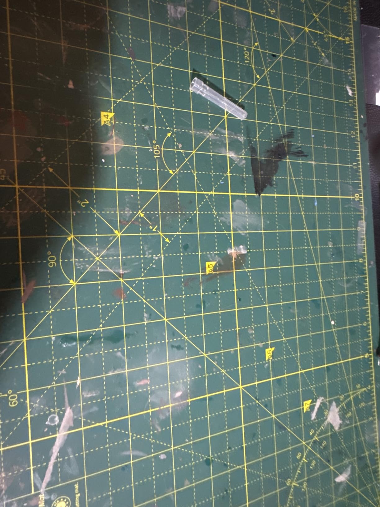 Elan Cutting Mat A2 Green, Self Healing Cutting Mat 18x24 Inch, 5-Ply Craft Board Green, Hobby Board for Crafts 18x24 Inch customer photo 1
