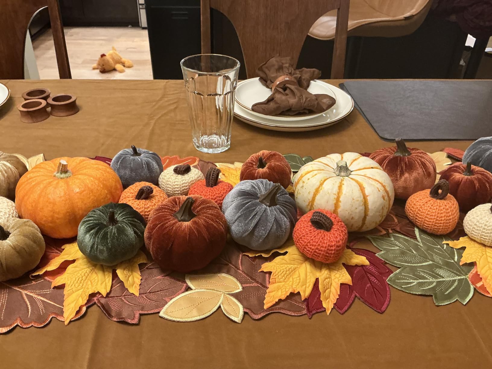 Winlyn 16 Pcs Assorted Small Faux Rustic Harvest Velvet Pumpkins Decorative Rust Orange Gold Olive Gray Fabric Pumpkins Foam Pumpkins Farmhouse Fall Thanksgiving Halloween Table Centerpiece Decor customer photo 1