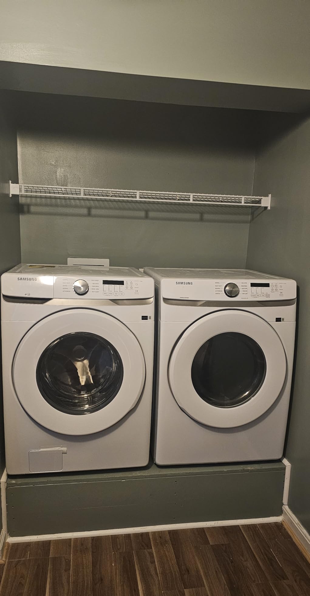 Samsung WF45T6000WPR White Front Load Laundry Package customer photo 2
