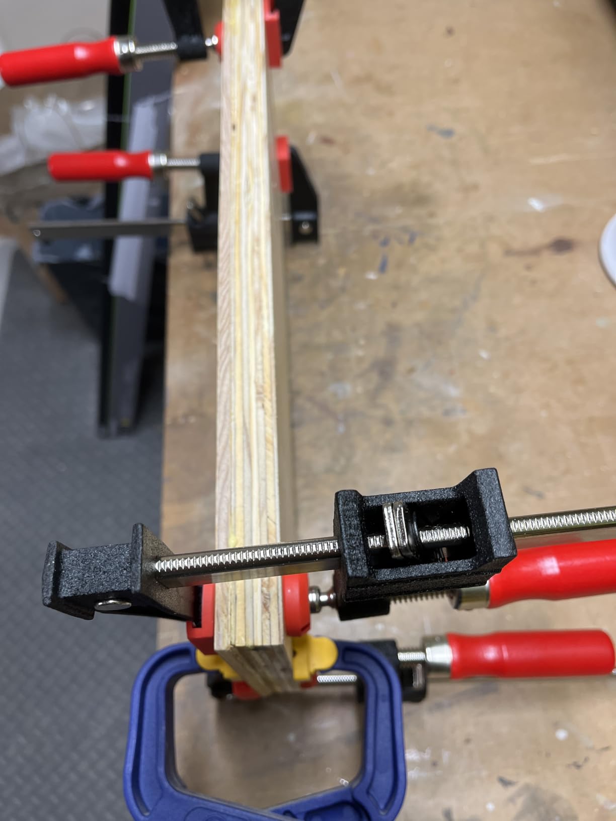 BESSEY GSCC4PK-C Clamp Set for Woodworking, F-style with Wood Handle, Replaceable Pads, 2 x 6 In and 2 x 12 In, 600 lb, Red/Black/Silver customer photo 2