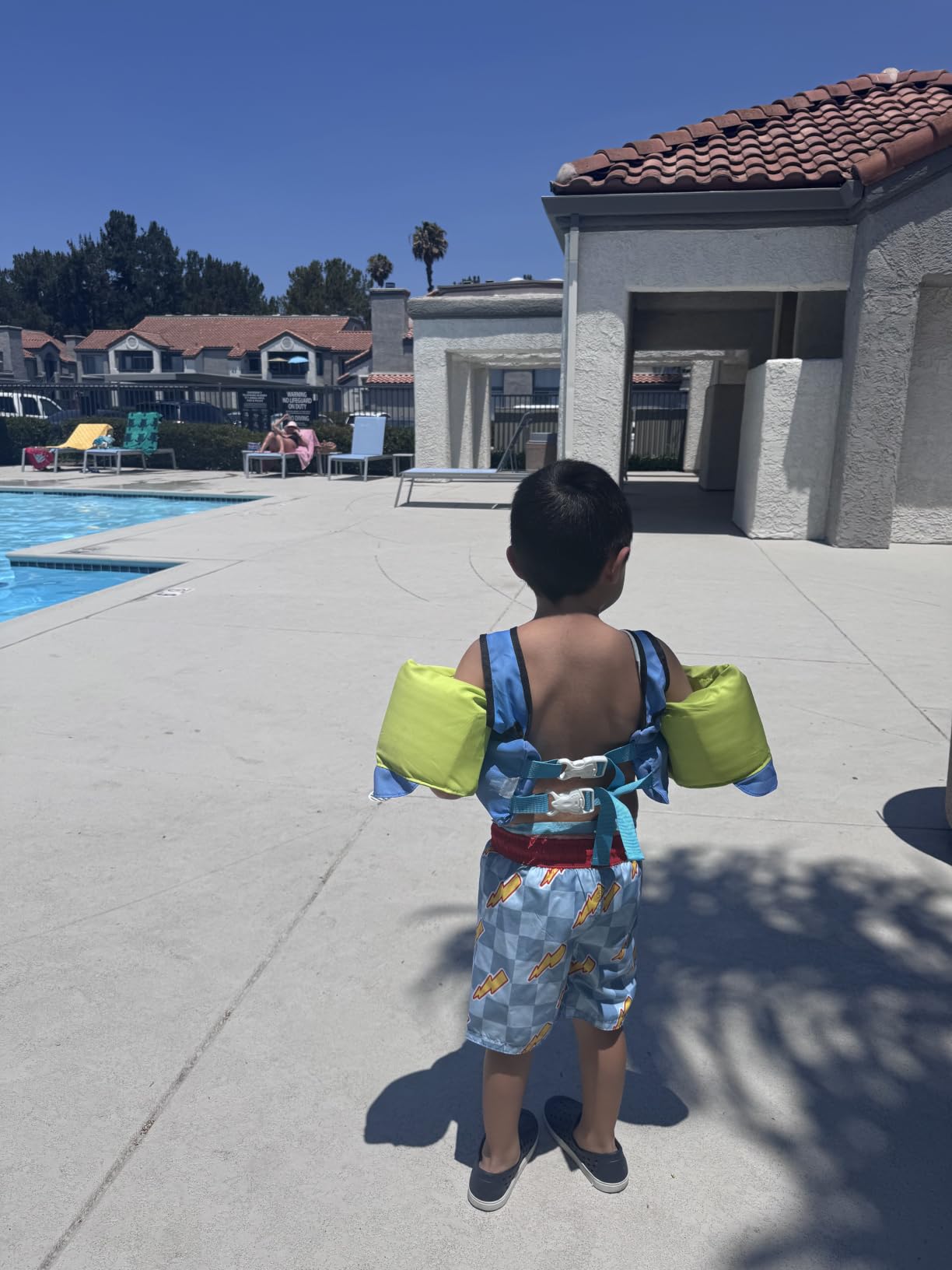 Chriffer Kids Swim Vest Life Jacket for 30-55 Pounds Boys and Girls, Toddler Floaties with Shoulder Harness Arm Wings for 2,3,4,5,6,7 Years Old Baby customer photo 1