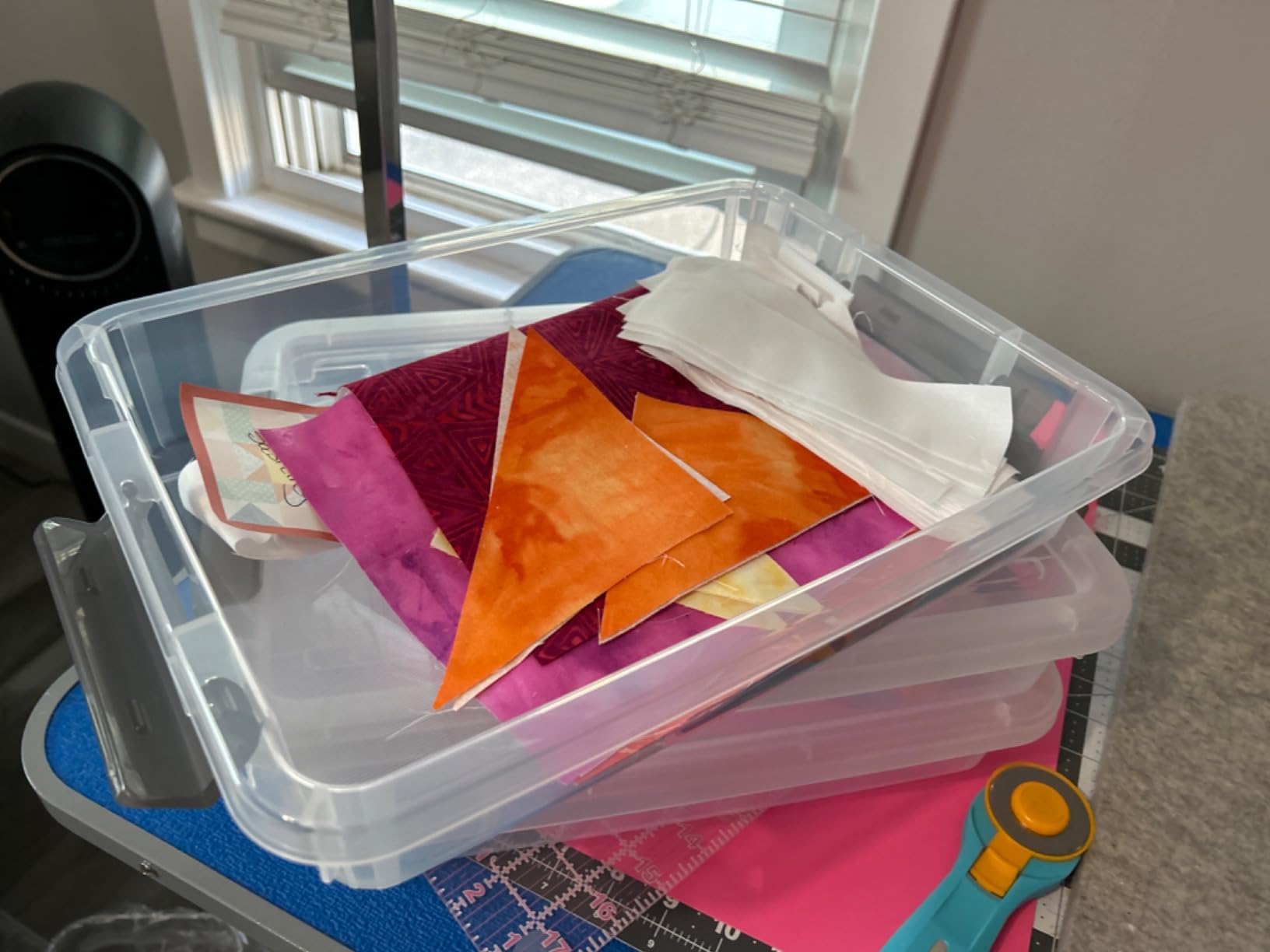 Citylife 3 PCS Plastic Storage Bins with Latching Lids Portable Project Case Clear File Box Stackable Storage Containers for Organizing A4 Paper, Photo, Document, Scrapbook customer photo 2