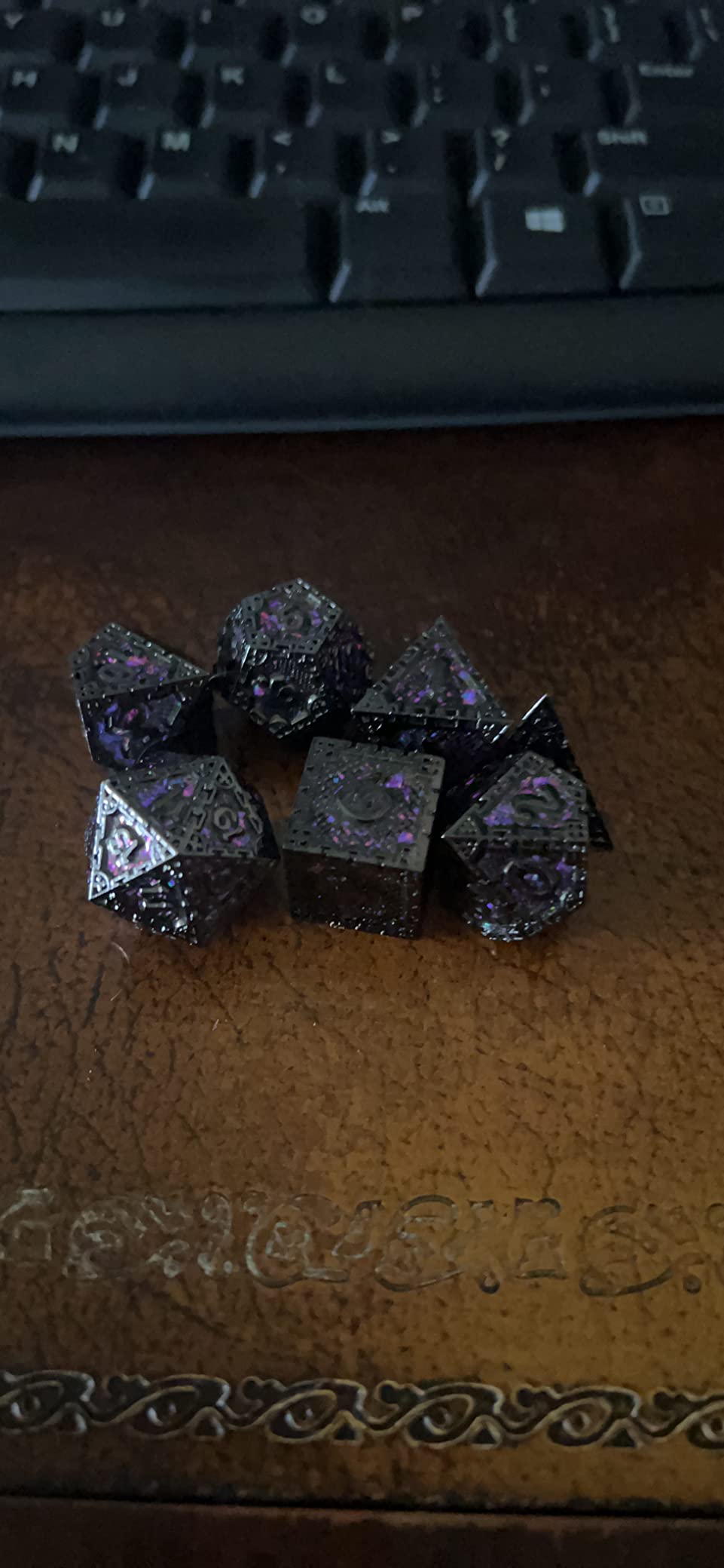 UDIXI Metal DND Dice Set Polyhedral Metal Dice Set for D&D (Purple Sequins) | 7-Pieces, Dragon Carved, Chain-edge Design, Metal Gift Box, DM Gift, for Dungeons and Dragons Role Playing Games customer photo 1