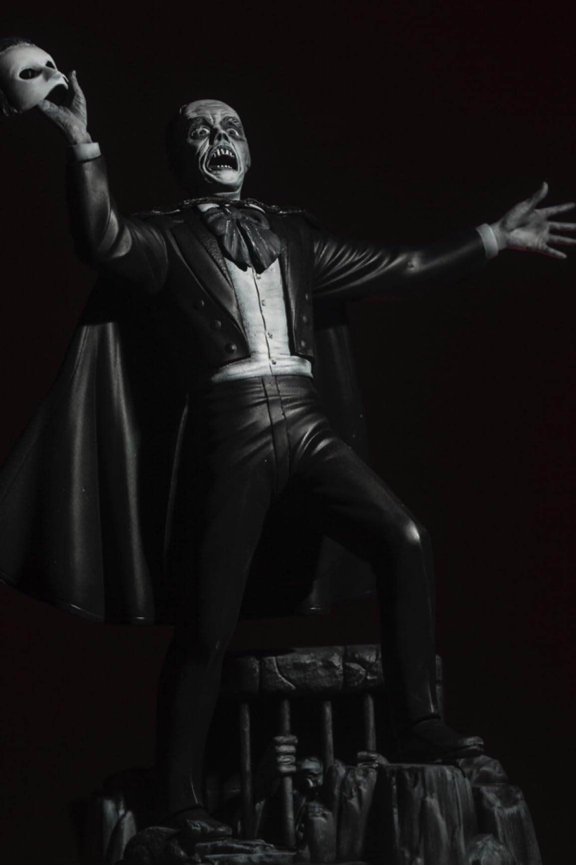 Atlantis x Premium Hobbies Phantom of The Opera - Metallic Green 1/8 Scale Plastic Model Figure Kit A428PH customer photo 2