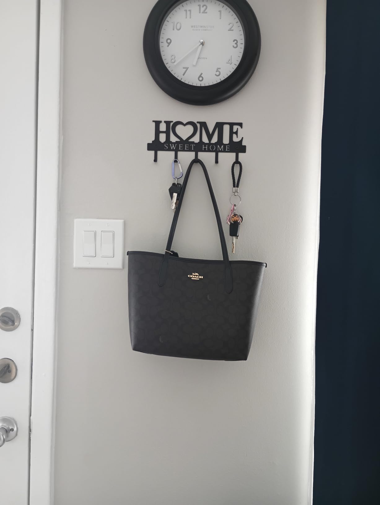 Entryway Wall Key Holder with 5 Hooks, Metal Key Rack Wall Mount for Keys, Bags and Leashes, Decorative Organizer for Entryway, Mudroom or Hallway, Sweet Home Design, 9.8 inches, Black customer photo 2