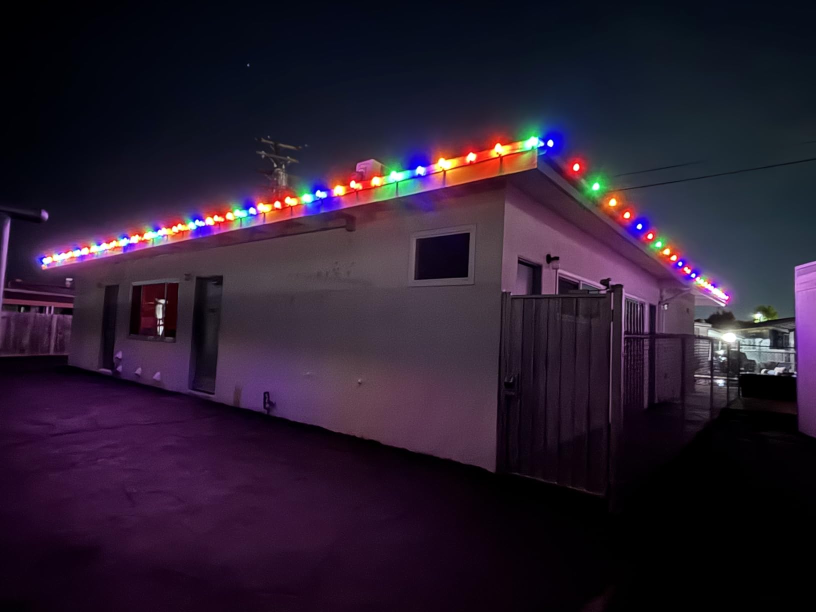 Minetom Vintage C9 LED Christmas Lights Outdoor Multicolor, 50 Feet C9 String Lights for Christmas Tree Roofline Holiday Party Indoor Outdoor Garden Patio Backyard Cafe Xmas Decoration, Green Wire customer photo 2