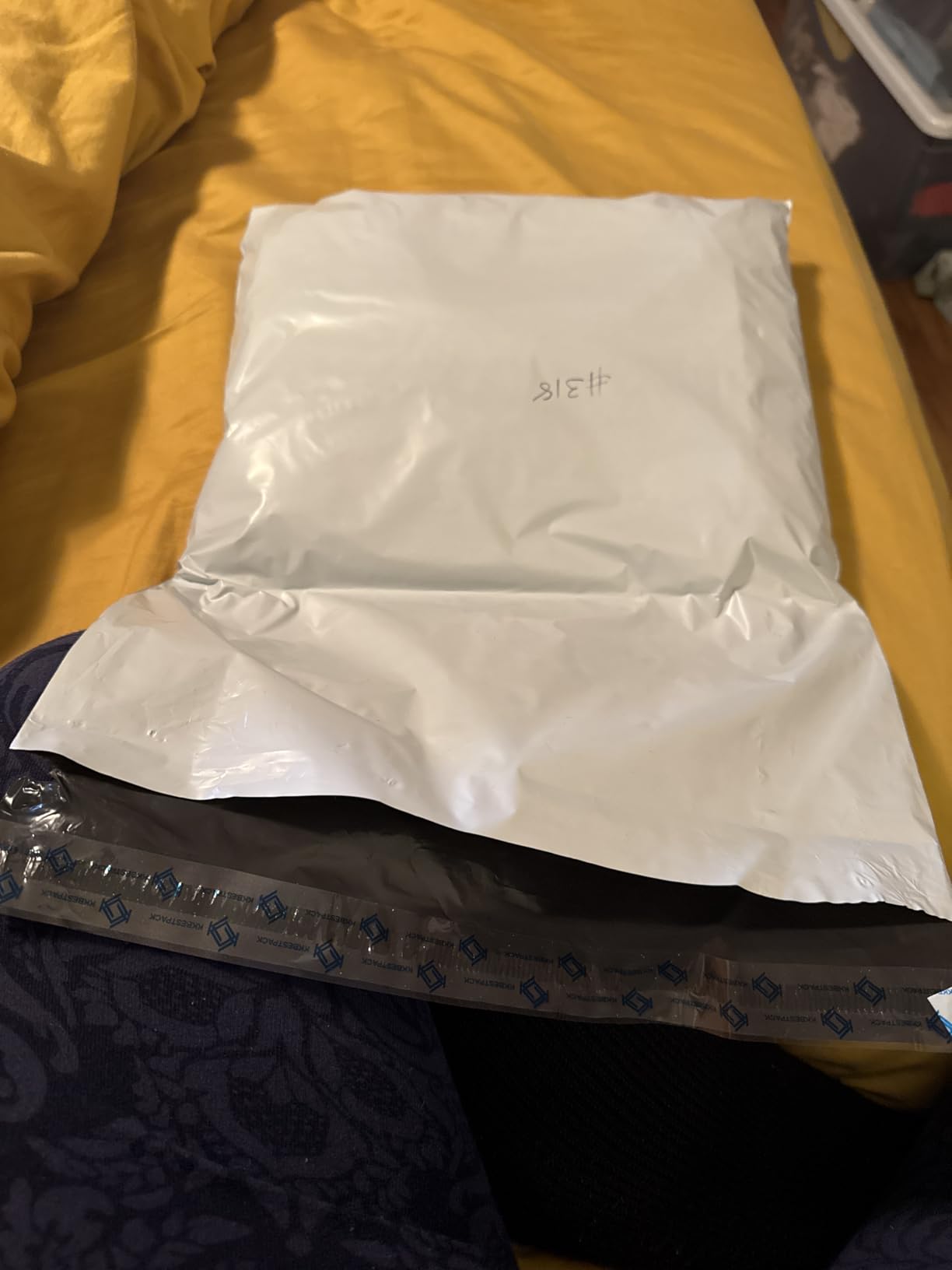 White Poly Mailers 14.5x19 in, Shipping Bags, 100 Pcs | Mailer bags for shipping clothes and large shipping envelopes for packing shirts, hoodies, and apparel. customer photo 1