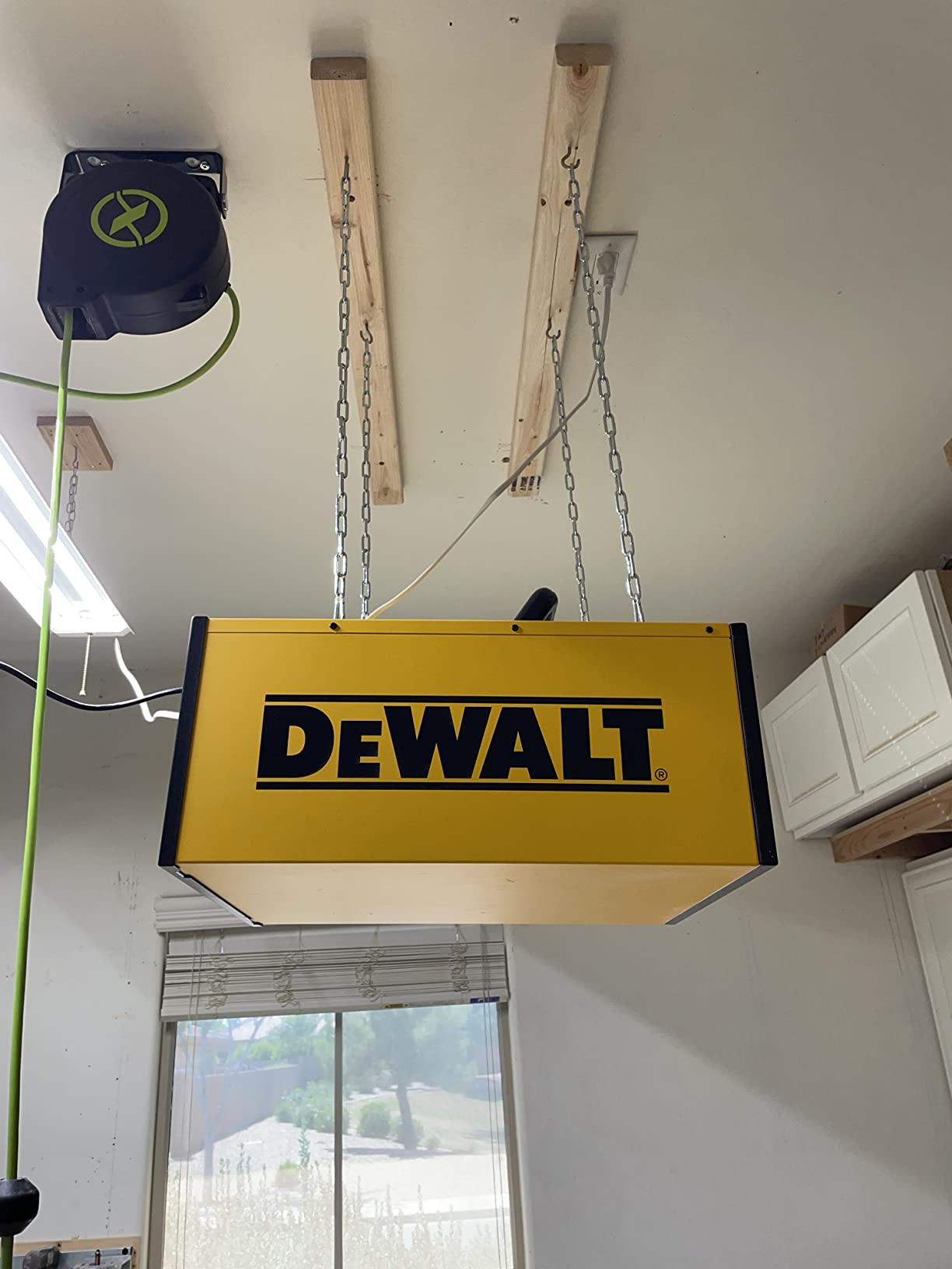 DEWALT Air Filtration System Dust Collector for Woodworking DWXAF101 | 3-Speed Hanging Ceiling Dust Collection Systems Remote Control 4 Modes 8H Time Setting 2 Stage Filtration for Garage/Workshop customer photo 1