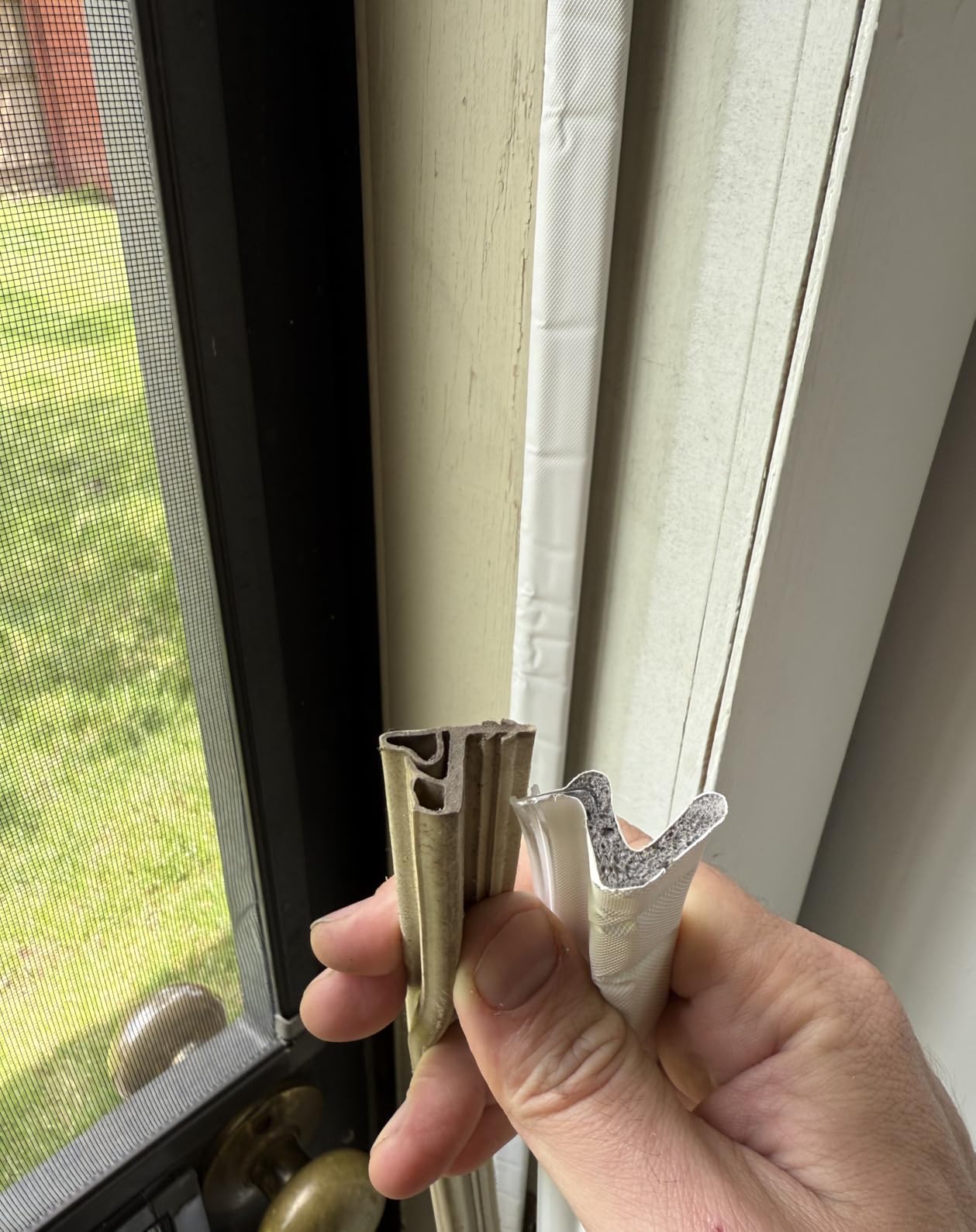 Litaibai 40 ft Kerf Weather Stripping Door Seal for Exterior Doors, White customer photo 1