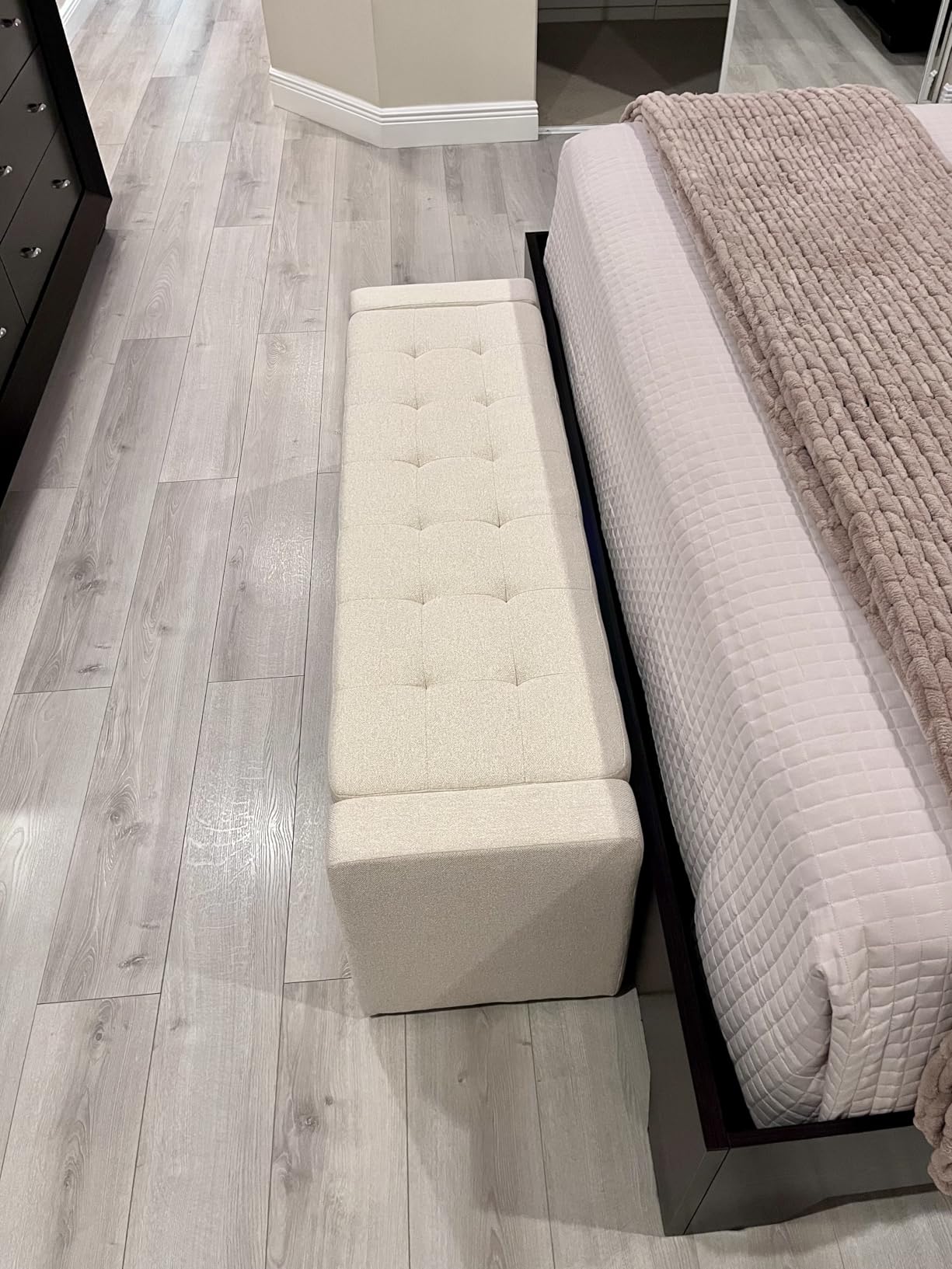 HULALA HOME 55-inch Storage Ottoman Bench with Tufted Design, Accent Bedroom Bench for End of Bed, Upholstered Footstool Long Seat for Entryway Living Room Dining Room, Beige customer photo 1