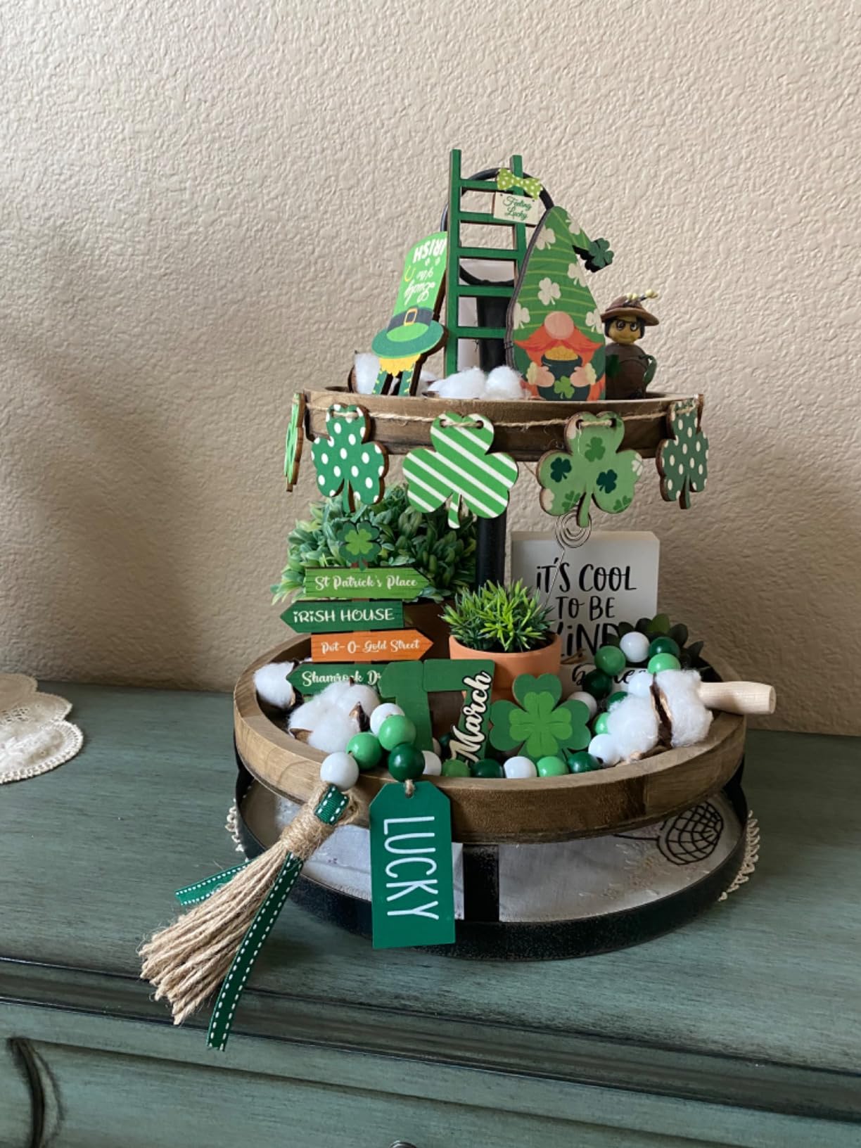DAZONGE St. Patrick's Day Decorations, Lucky, Shamrock, Pot of Gold, Bead Garland, House Shape St. Patrick's Day Wooden Signs for Table Shelf Decor customer photo 2