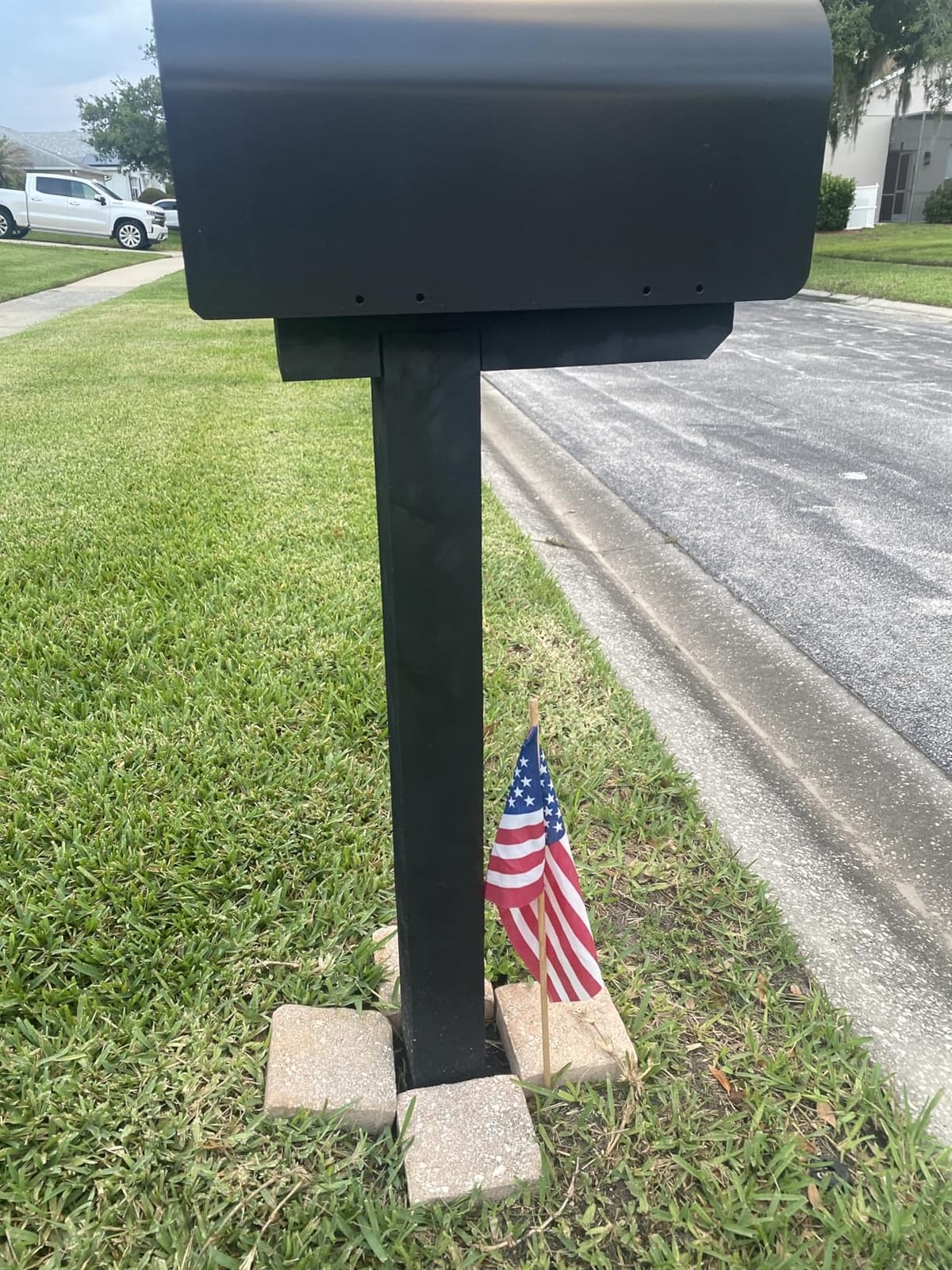 Architectural Mailboxes DPK000AM Drive-in Post, No Size, Aromatic Cedar | Naturally weather-resistant post with a no-dig ground spike and a classic grain finish that ages gracefully outdoors. customer photo 1