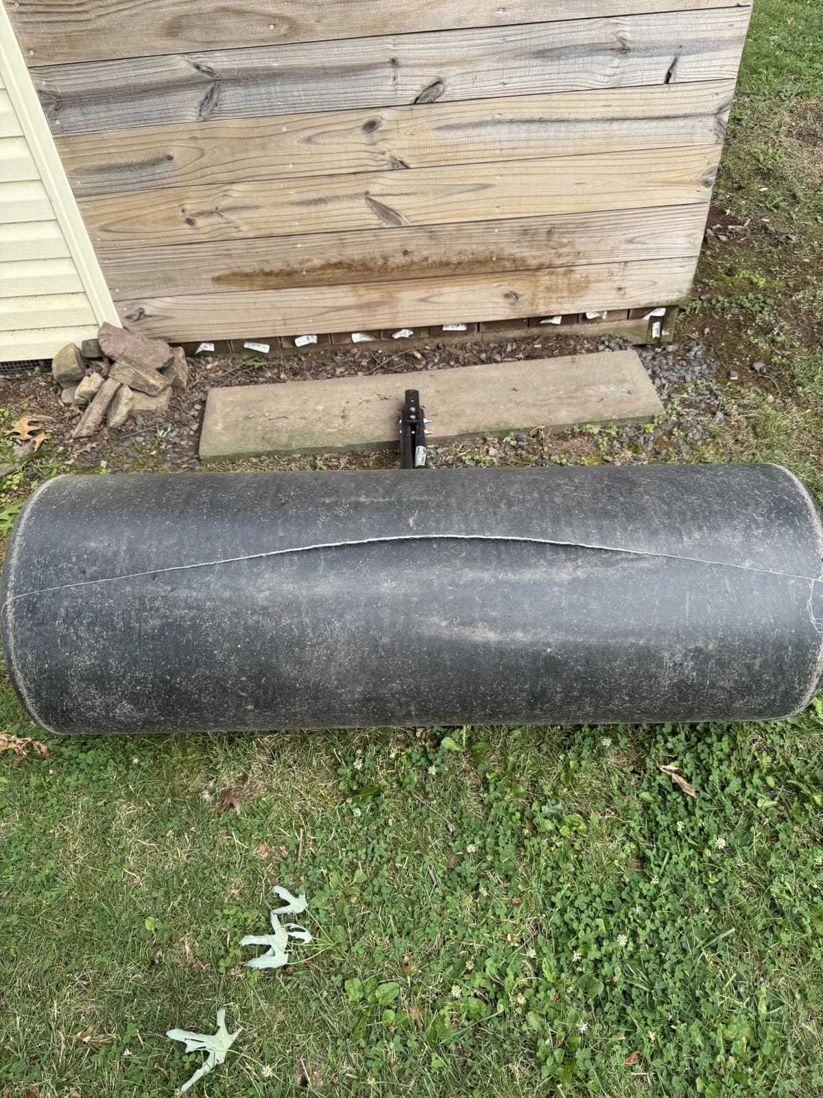 Agri-Fab 18 in x 48 in Tow Behind Poly Lawn Roller for Lawn and Garden Tractors, 550 lb Water Capacity, Made in USA customer photo 1