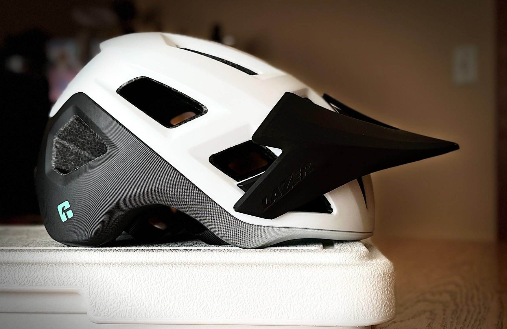 LAZER Coyote KinetiCore Bike Helmet, Bicycling Gear for Adults, Men & Women's Cycling Head Gear customer photo 2