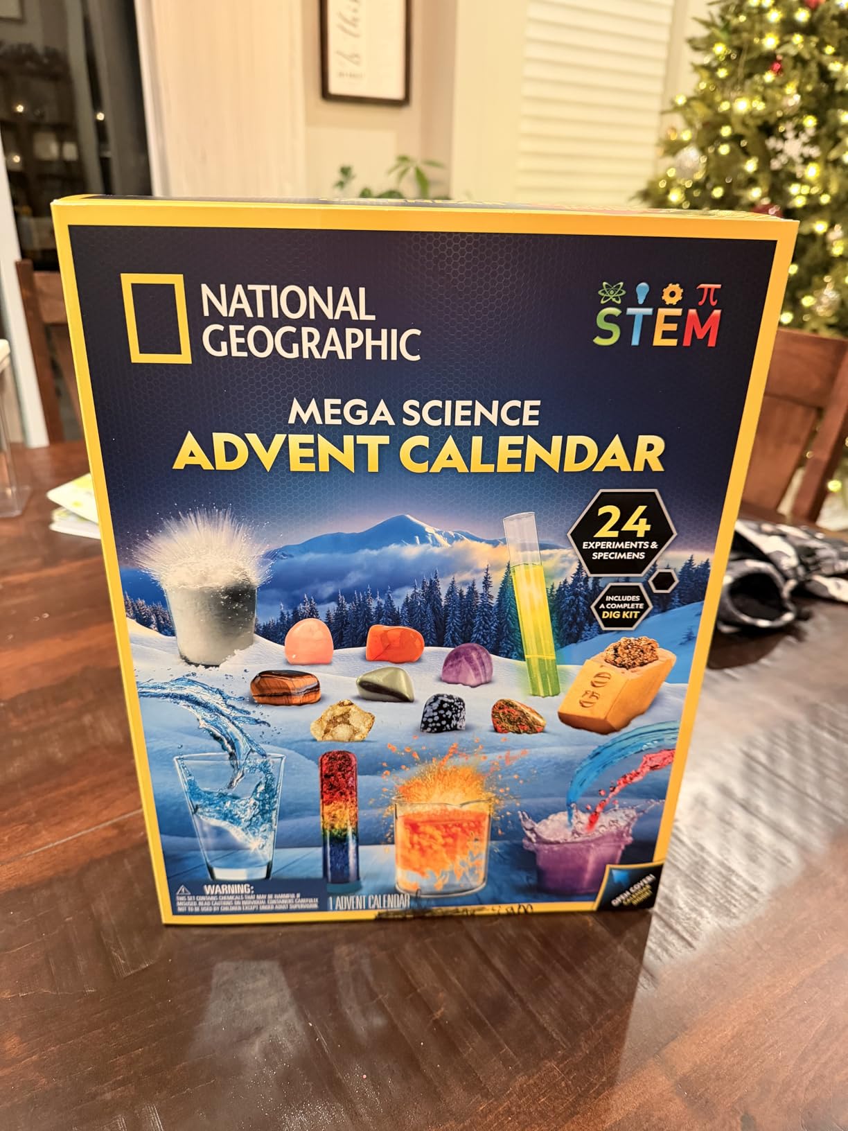 National Geographic 2026 Science Advent Calendar for Kids Ages 8-12 | 24 Days of Experiments and Gemstones, Holiday Countdown, Rock Collection, Hands-On STEM Projects customer photo 1