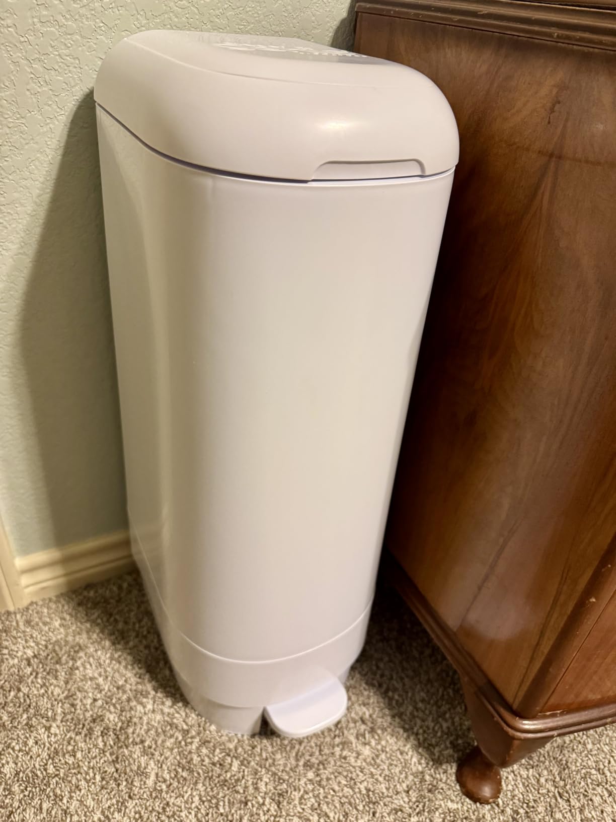 Diaper Genie Signature Diaper Pail with Easy Roll Refill 18 bags, Grey customer photo 2