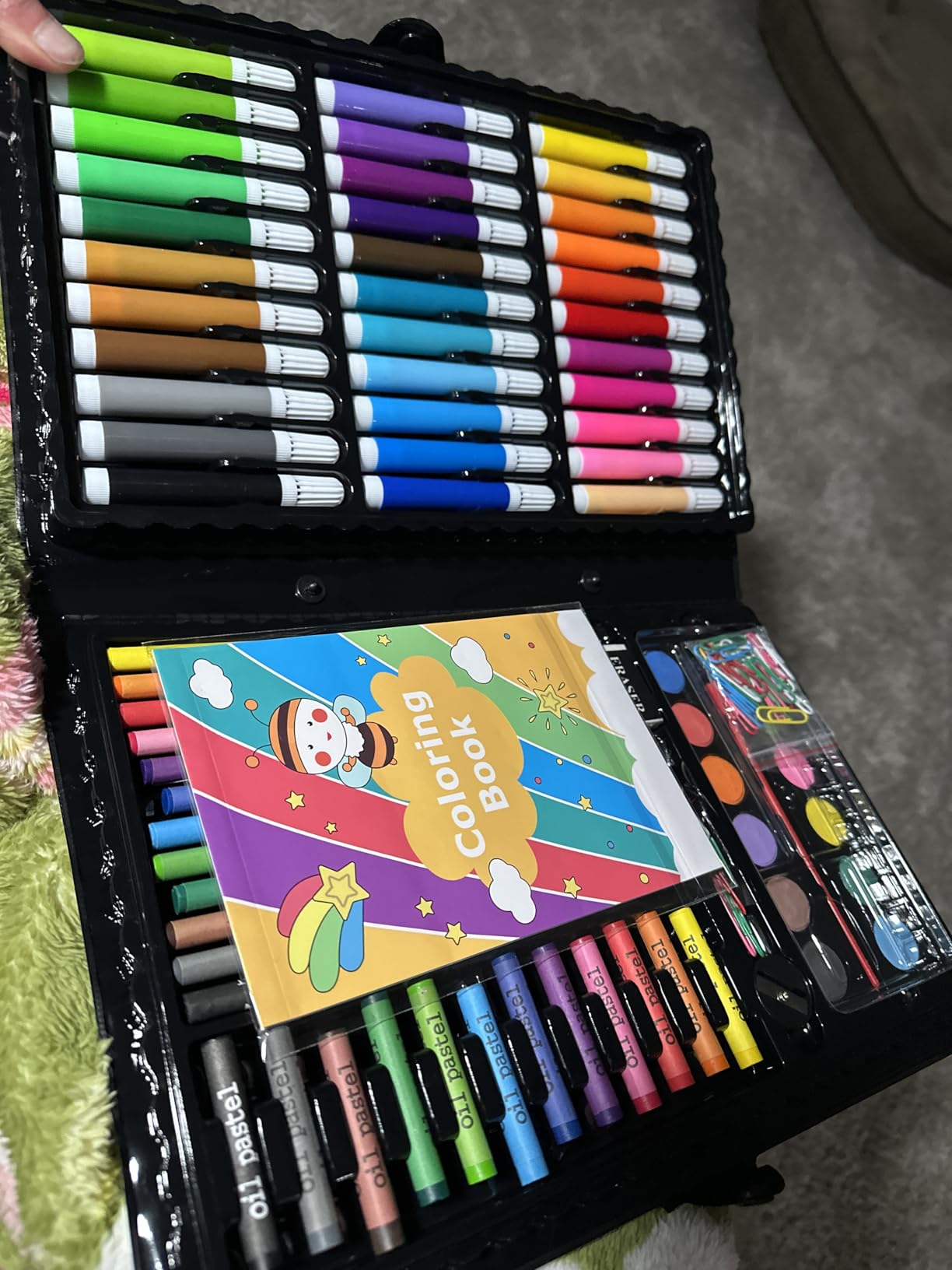 iBayam Art Supplies, 149-Pack Drawing Kit Painting Art Set Art Kits Gifts - Arts and Crafts for Kids Girls Boys Adult Artist, with Coloring Book, Crayons, Pastels, Pencils, Watercolor Pens & Cakes customer photo 1