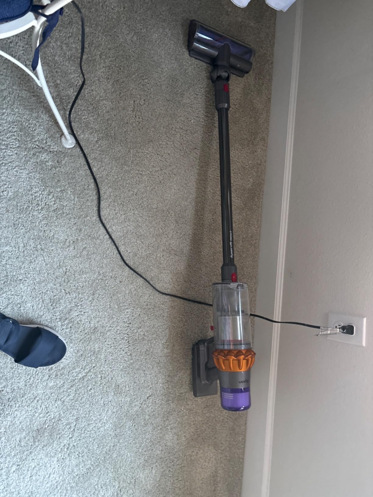 V15 Detect Cordless Vacuum Cleaner, Yellow/Nickel customer photo 2