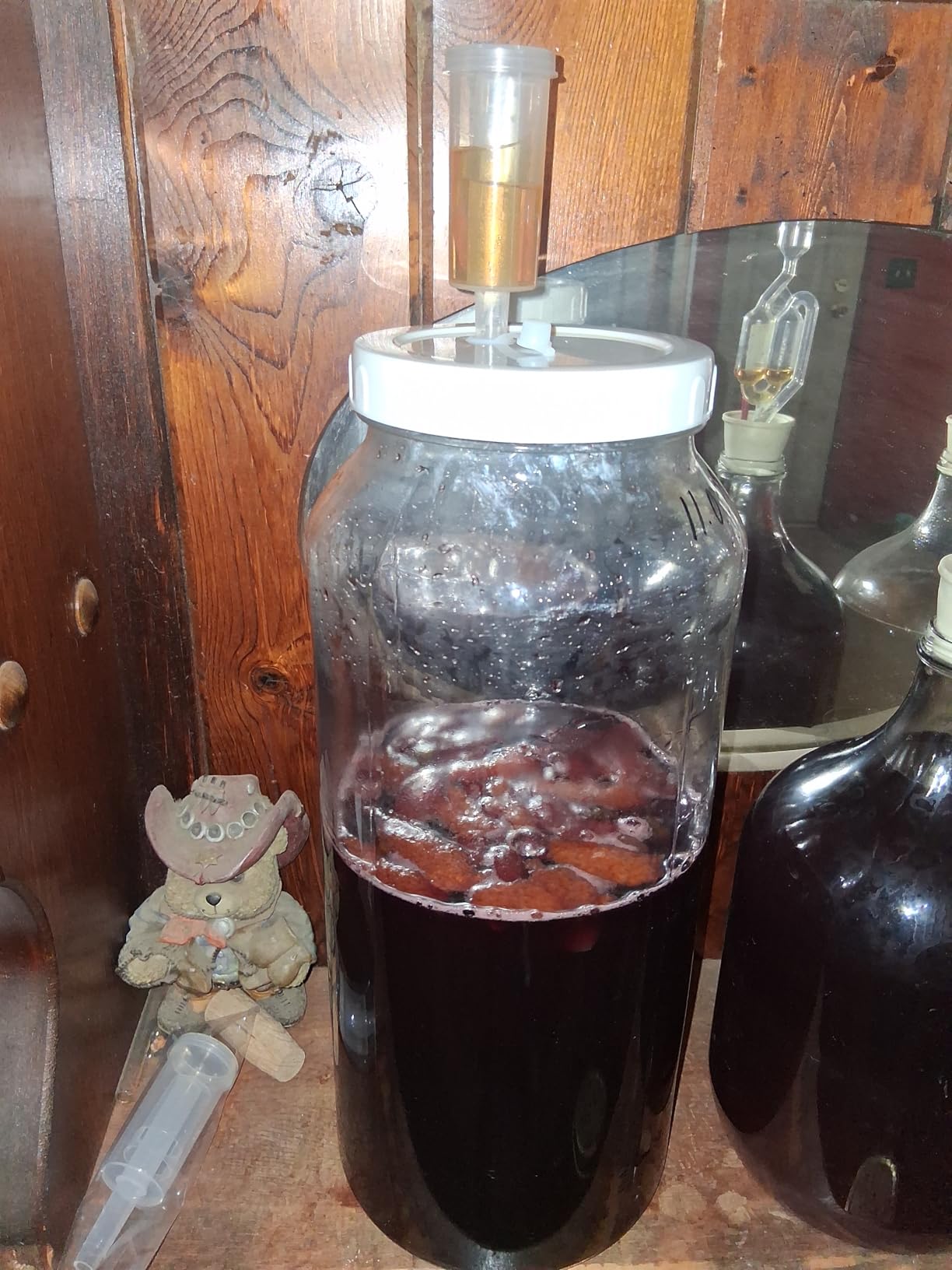 Qianfenie 1 Gallon Fermentation Jar with 3 Airlocks & 2 Screw Lids, 2 Pack | Wide Mouth, Airtight Lids, Scale Mark, Heavy-Duty Glass Jars for Kombucha, Mead Making, Sauerkraut, Sourdough Starter, Pickle customer photo 2