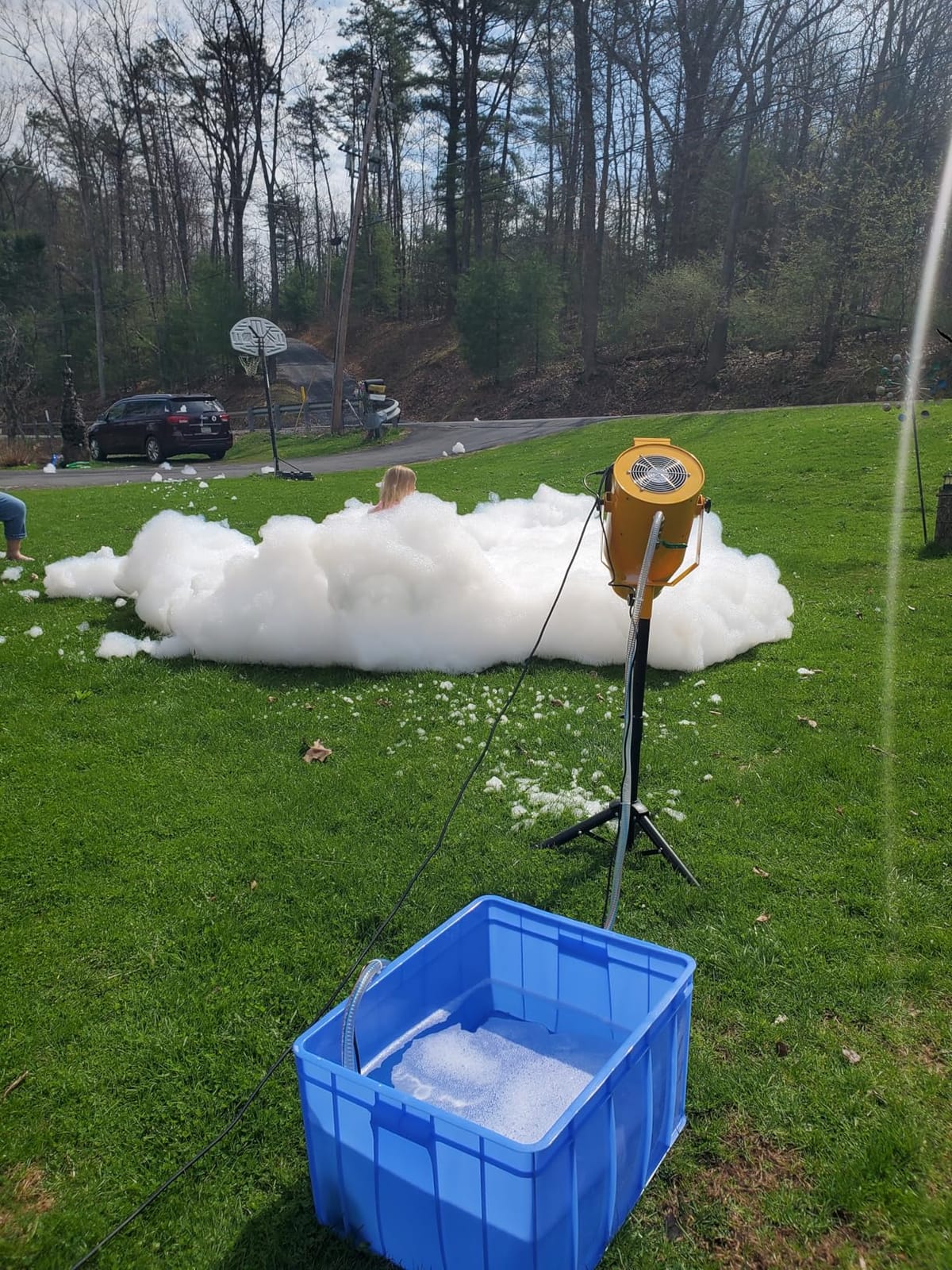 LANGXUN 2026 Upgrade Foam Machine for Party, 1200W High Power Foam Maker Cannon Bubble Machine, Outdoor Summer Pool Party Water Toys for Birthdays Holiday Celebrations and Backyard Events customer photo 1