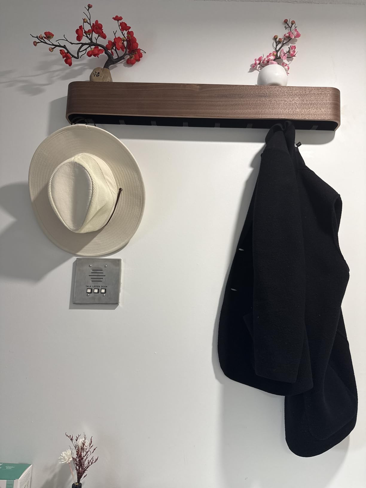 Kazai. Wall-Mounted Coat Rack 'Toke' - Modern Design Coat Rack with Hidden Wall Hooks - Solid Wood Veneer Panel Coat Hanger - Walnut customer photo 1