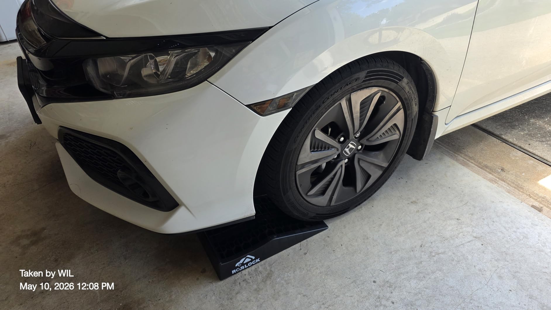 ROBLOCK Heavy Duty Low Profile Car Ramps for Oil Changes, Portable Car Ramps for Low Cars High Lift and Jack Support, Vehicle Ramps for Garage, 35.63''x12''x8.07'', G.V.W 13000 LBS, 2 PCS customer photo 1