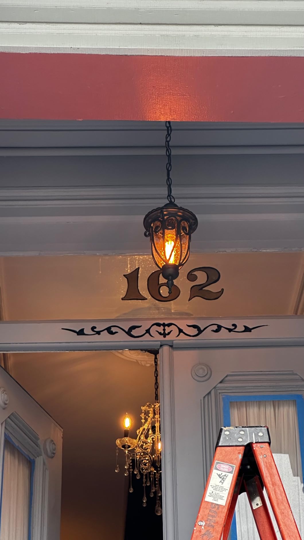 VIANIS Outdoor Pendant Light Lantern, Farmhouse Outdoor Chandelier, Vintage Outdoor Hanging Lights with Seed Glass, Brown Ceiling Lights for Porch, Porch Lights Ceiling for House customer photo 2