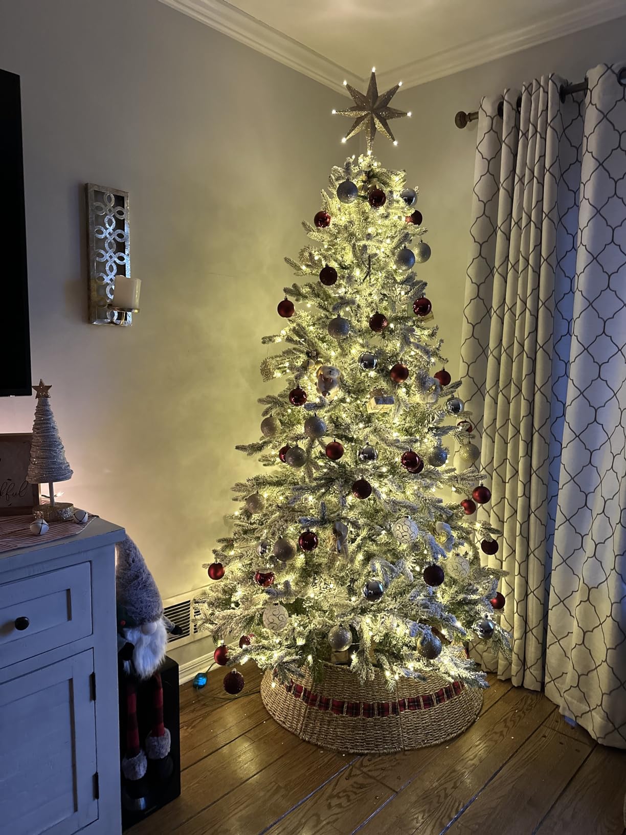 Rocinha Rattan Christmas Tree Collar Basket - Rustic Handcrafted Tree Ring customer photo 2