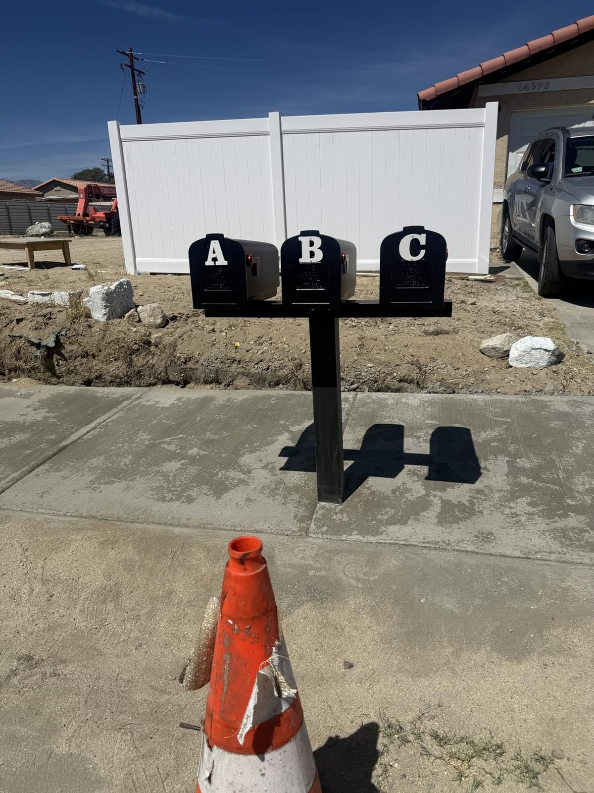 Ilyapa Black Metal Mailbox Post for Outside, 43x4x4 inch Metal Post Sleeve with Two Universal Mailbox Mounting Bracket for Curbside Residential Mail Box, Heavy Duty customer photo 1