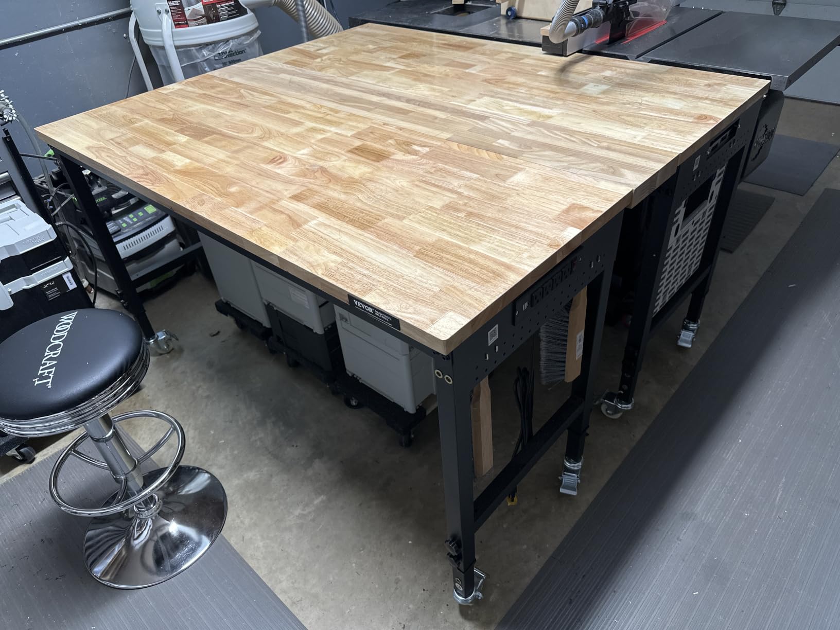 VEVOR Workbench for Garage 72